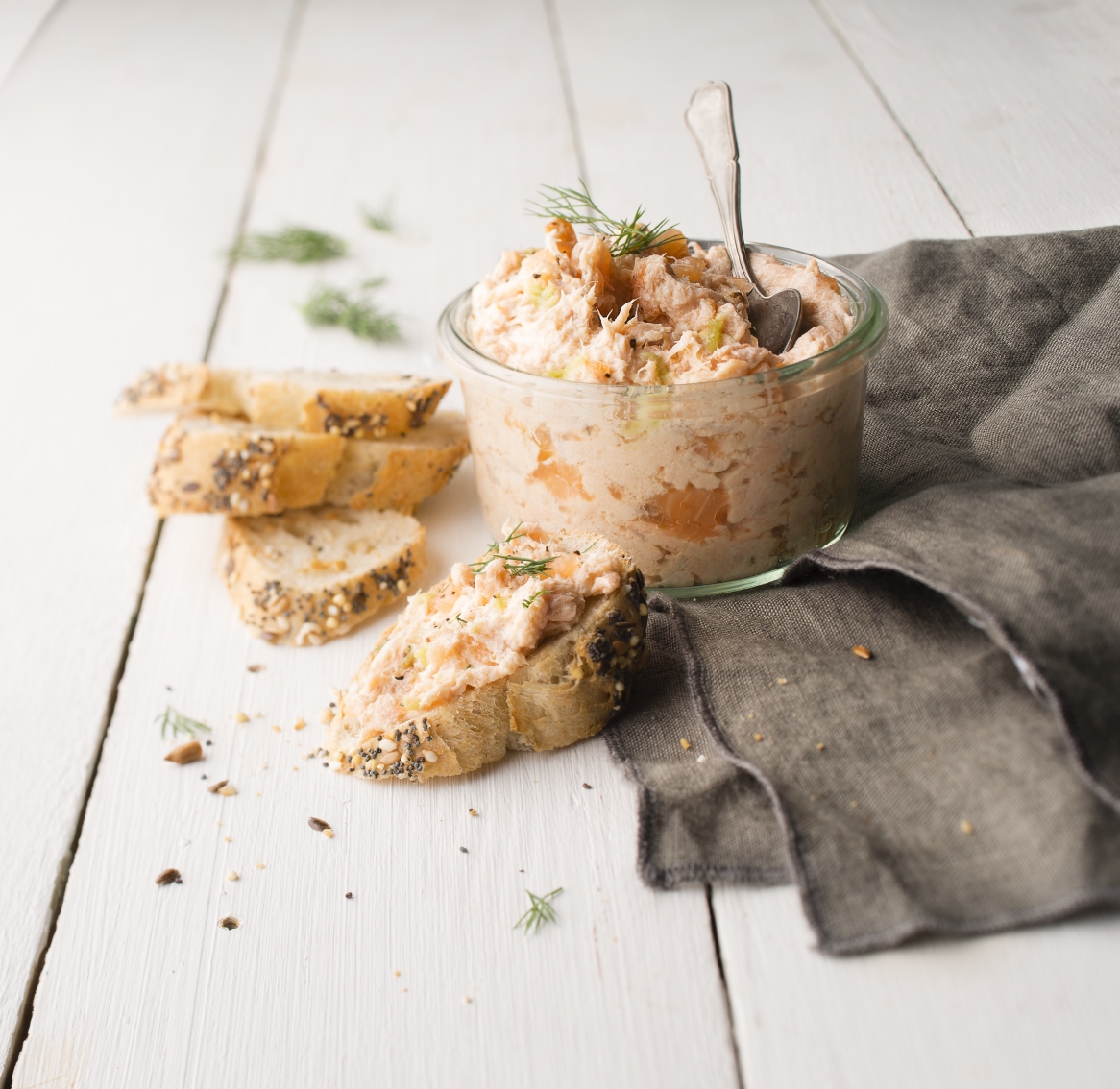 Paté de salmón y wasabi