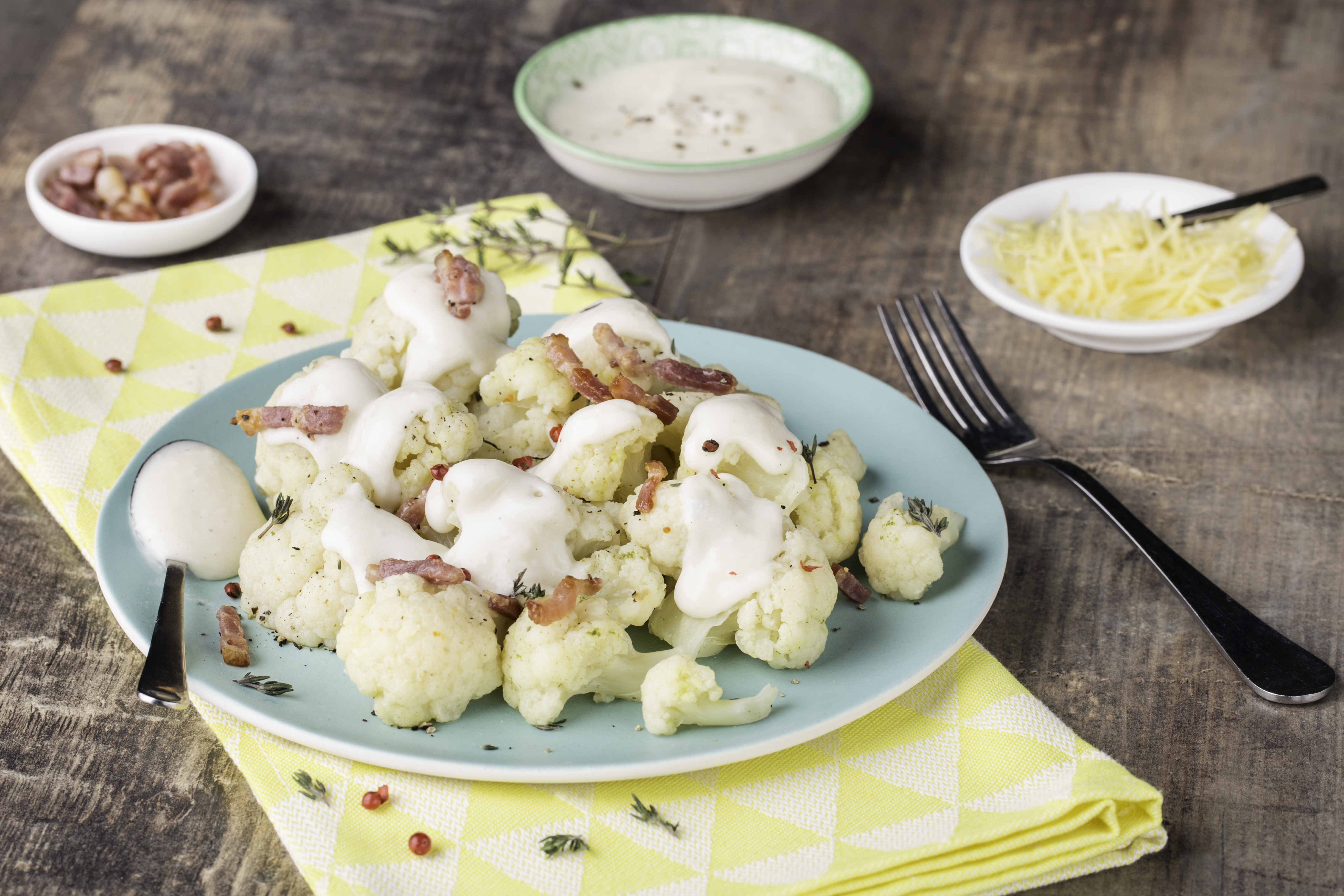 Couve Flor com béchamel e bacon