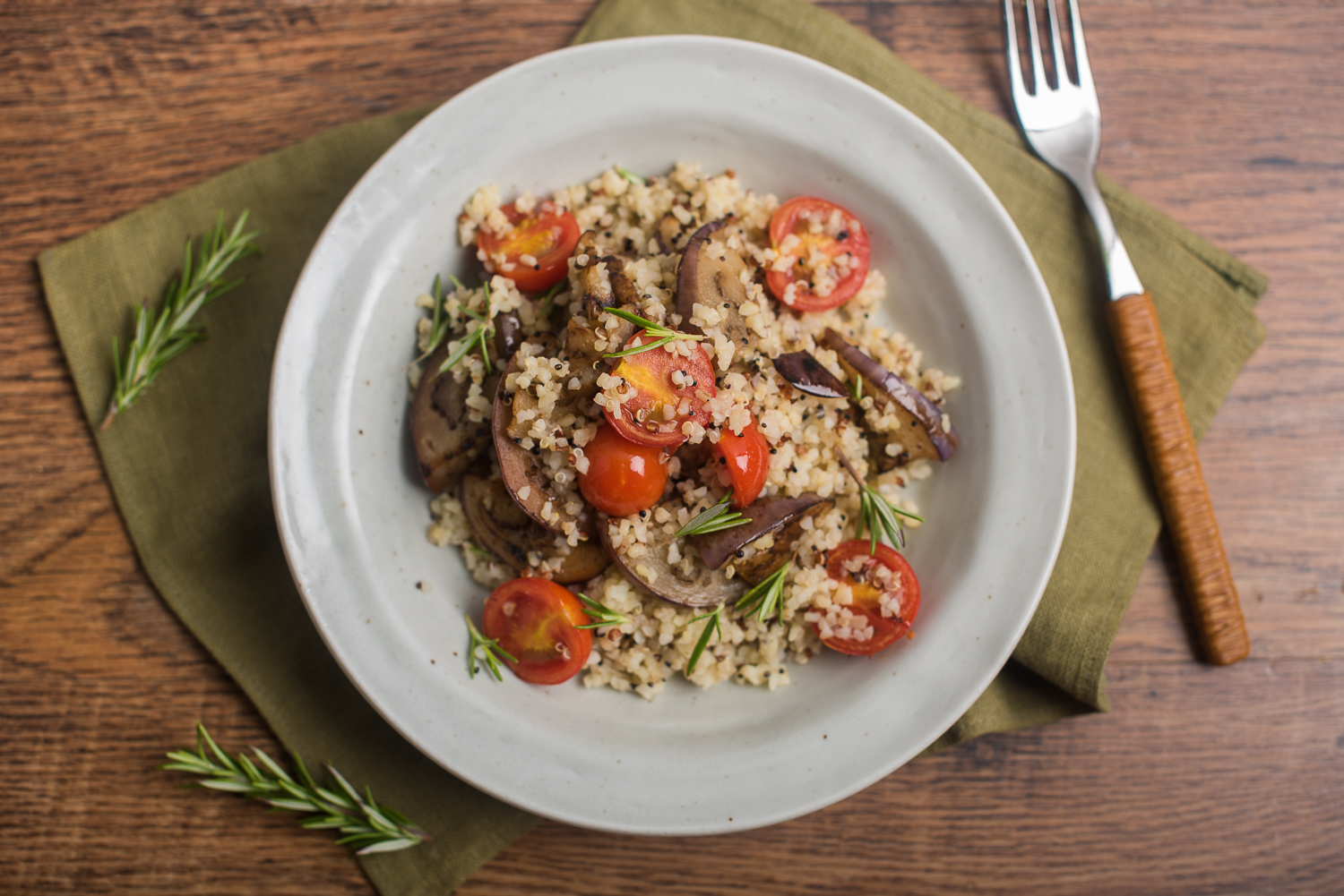 Insalata di burgul e melanzane