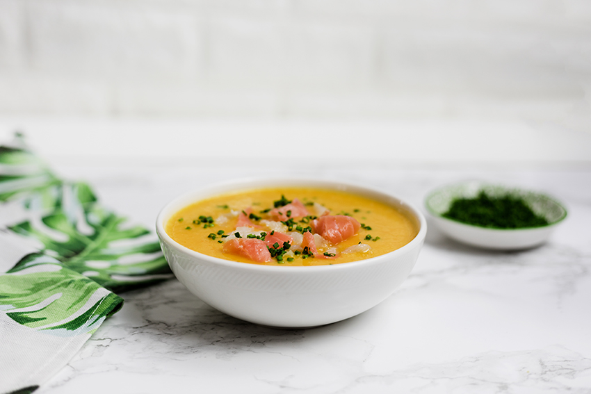Gazpacho de mango, zanahoria y naranja con ahumados