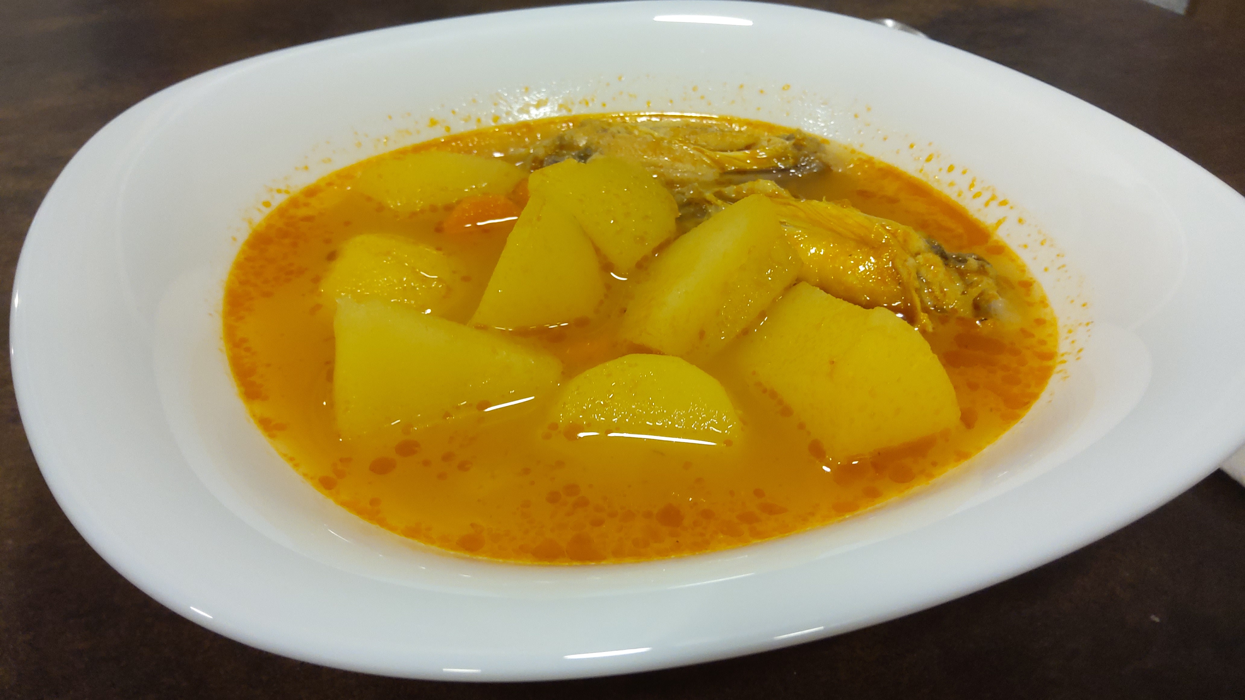 Estofado de patatas y pollo