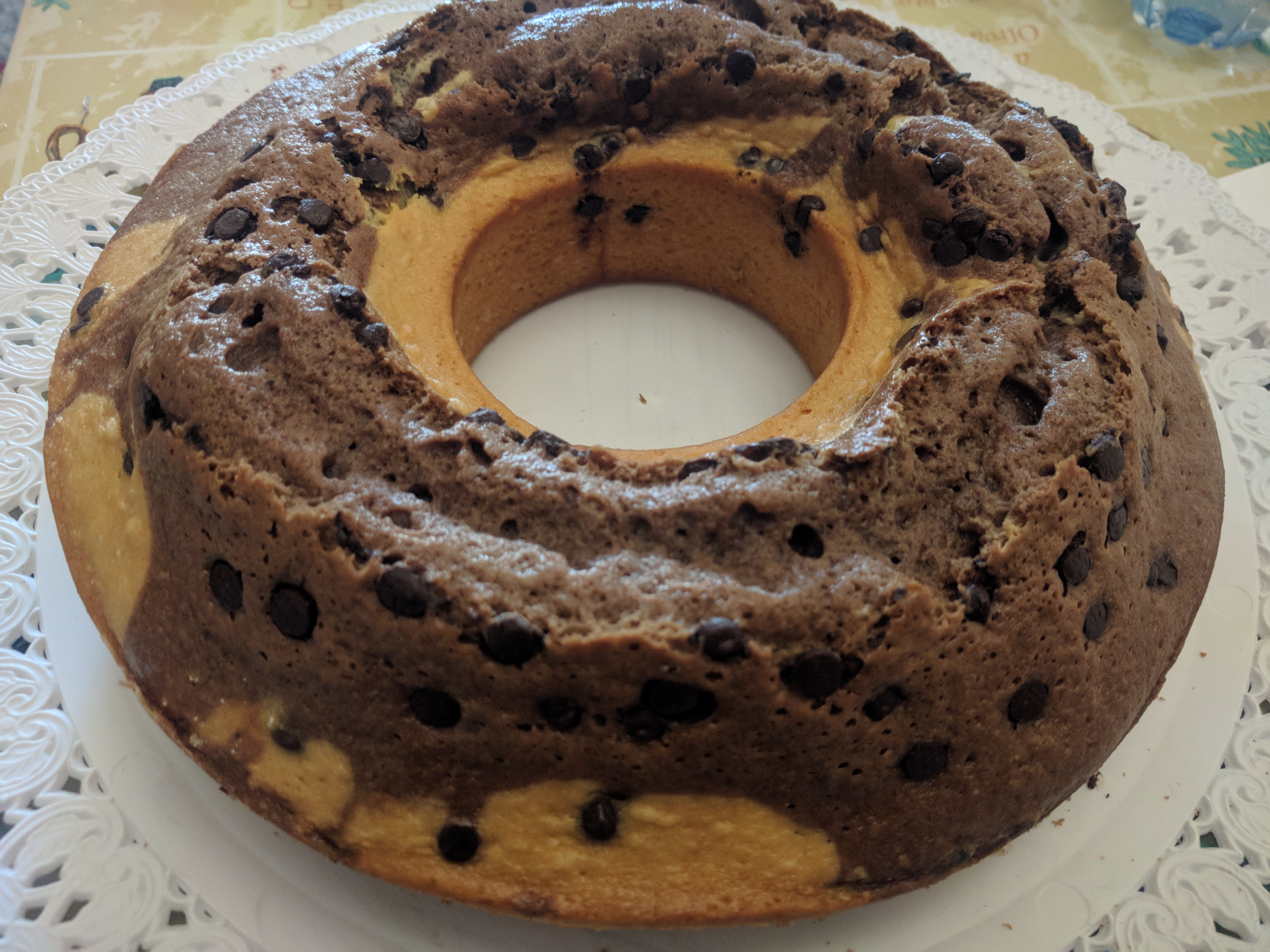 Ciambellone all'acqua bicolore