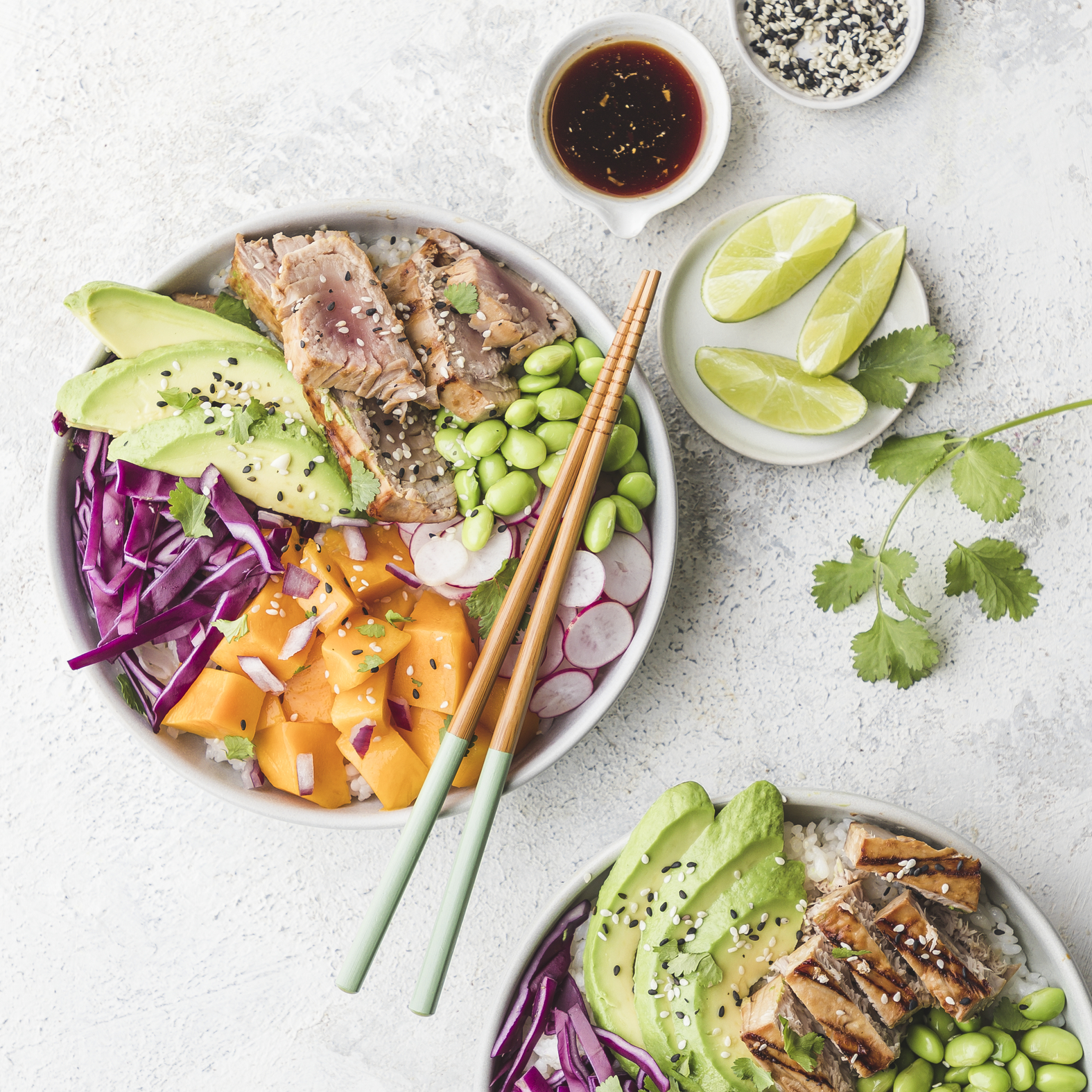 Poke de atum grelhado