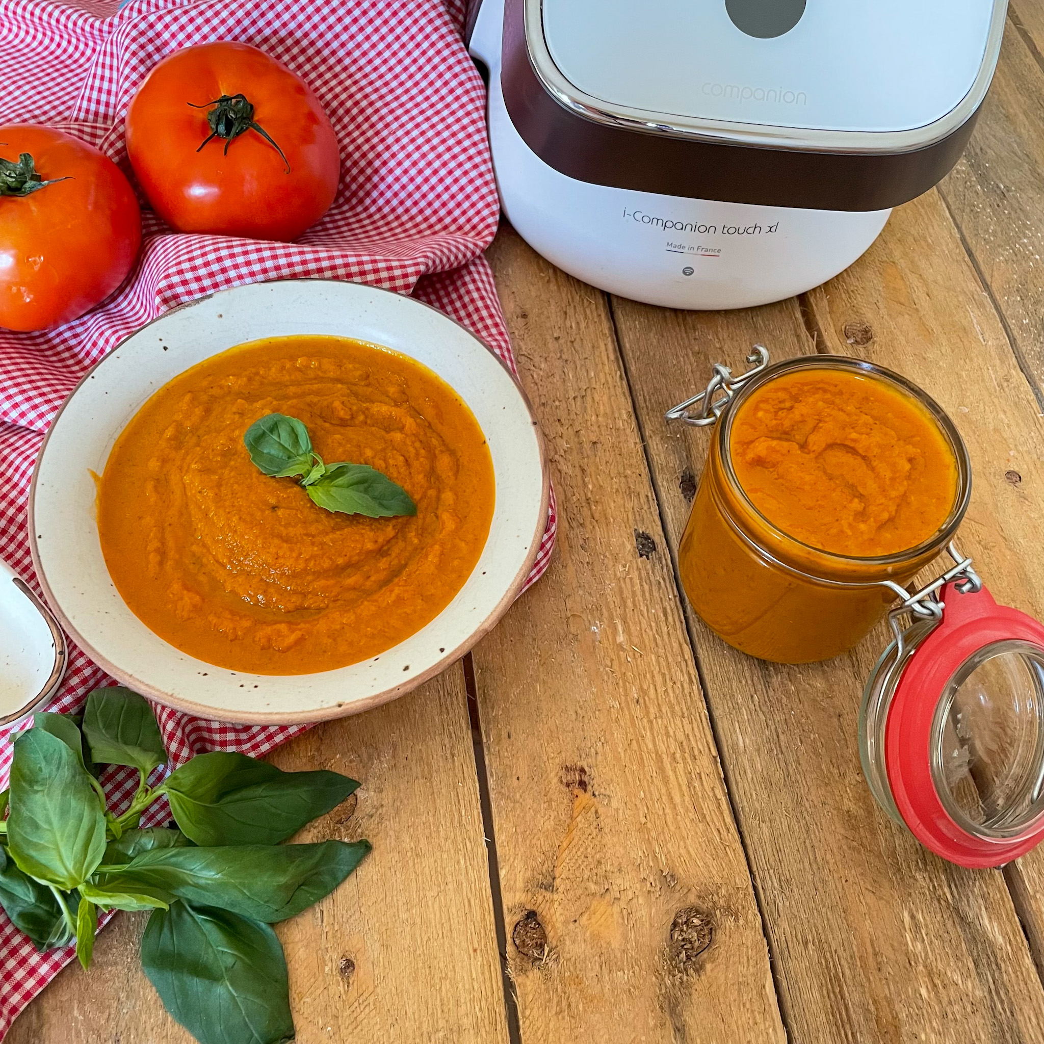 Salsa de tomate y albahaca de Cenas para peques