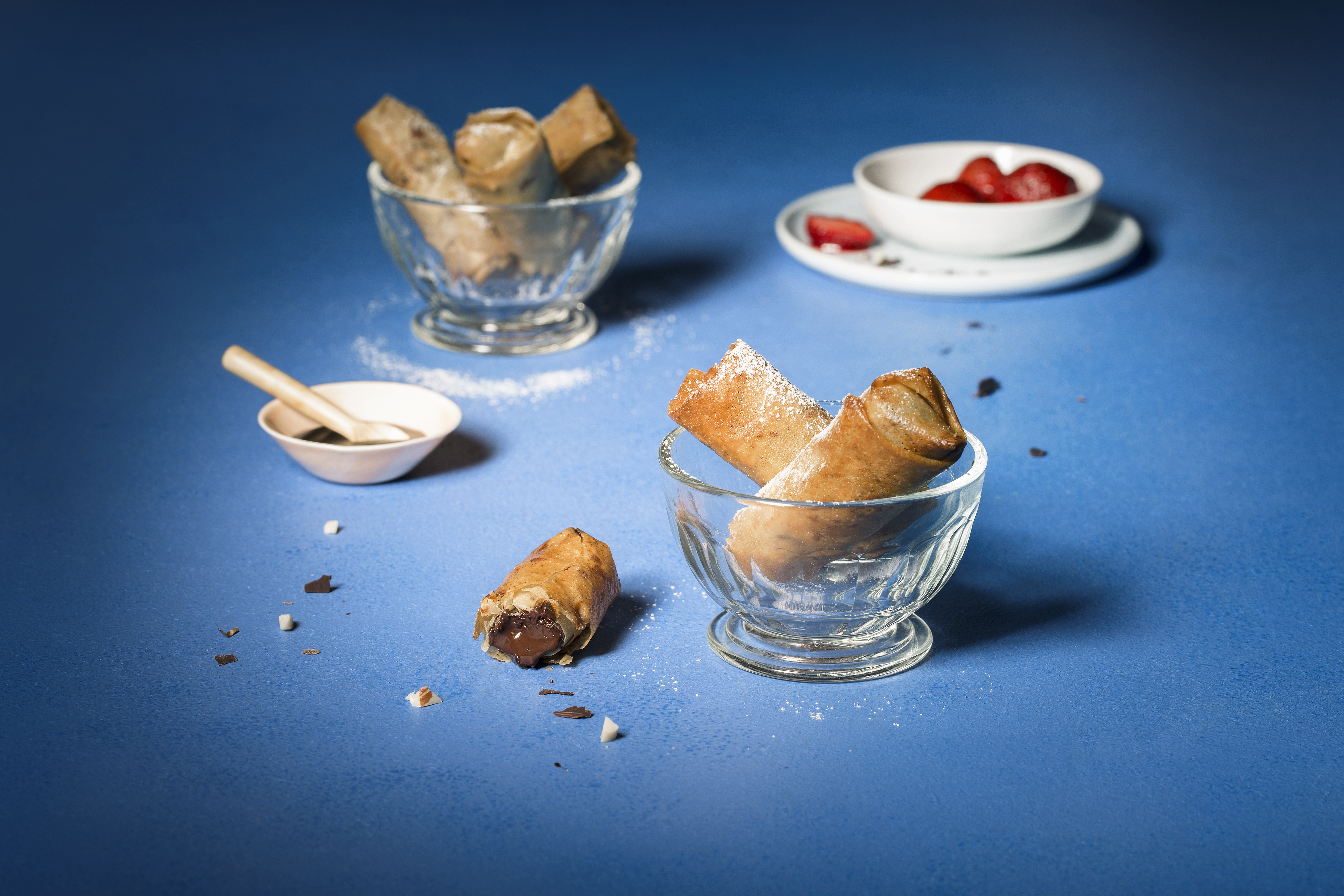 Frühlingsrollen mit Schokolade, Haselnüssen und Erdnüssen