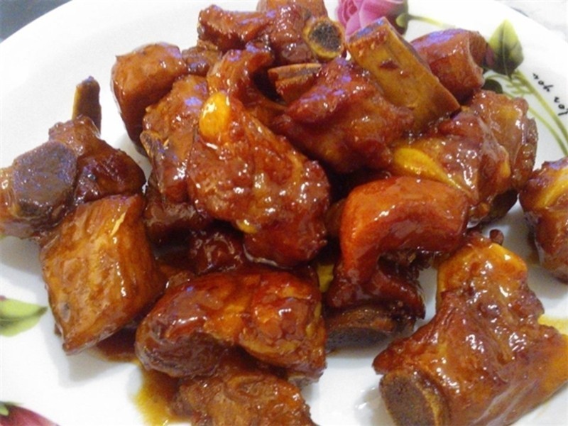 Costilla con miel y curry
