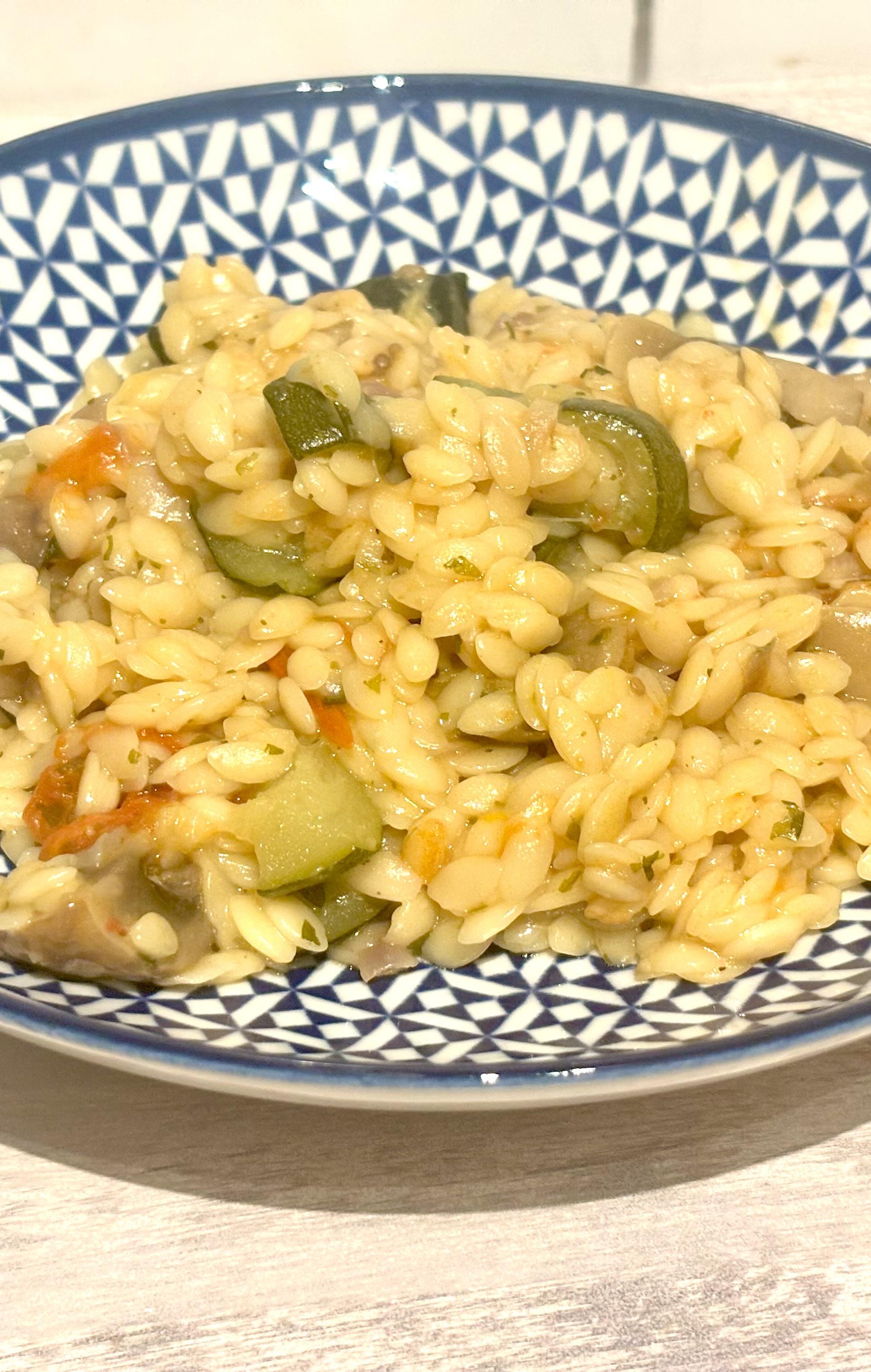 Orzo au poulet et champignons