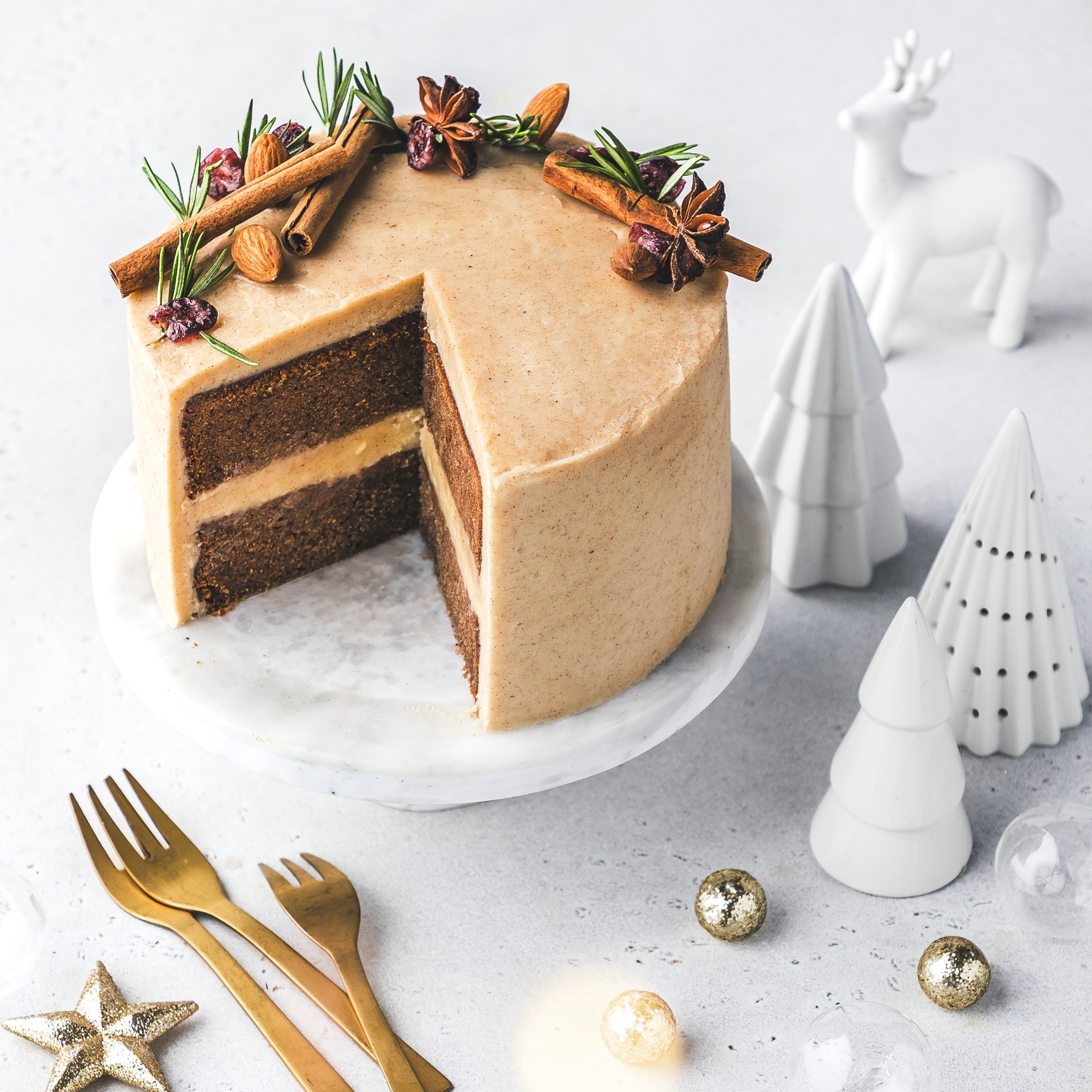 Pastel de jengibre navideño