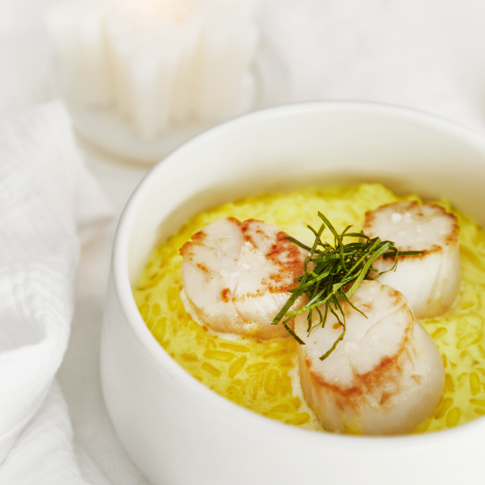 Jakobsmuschel-Risotto mit Kurkuma