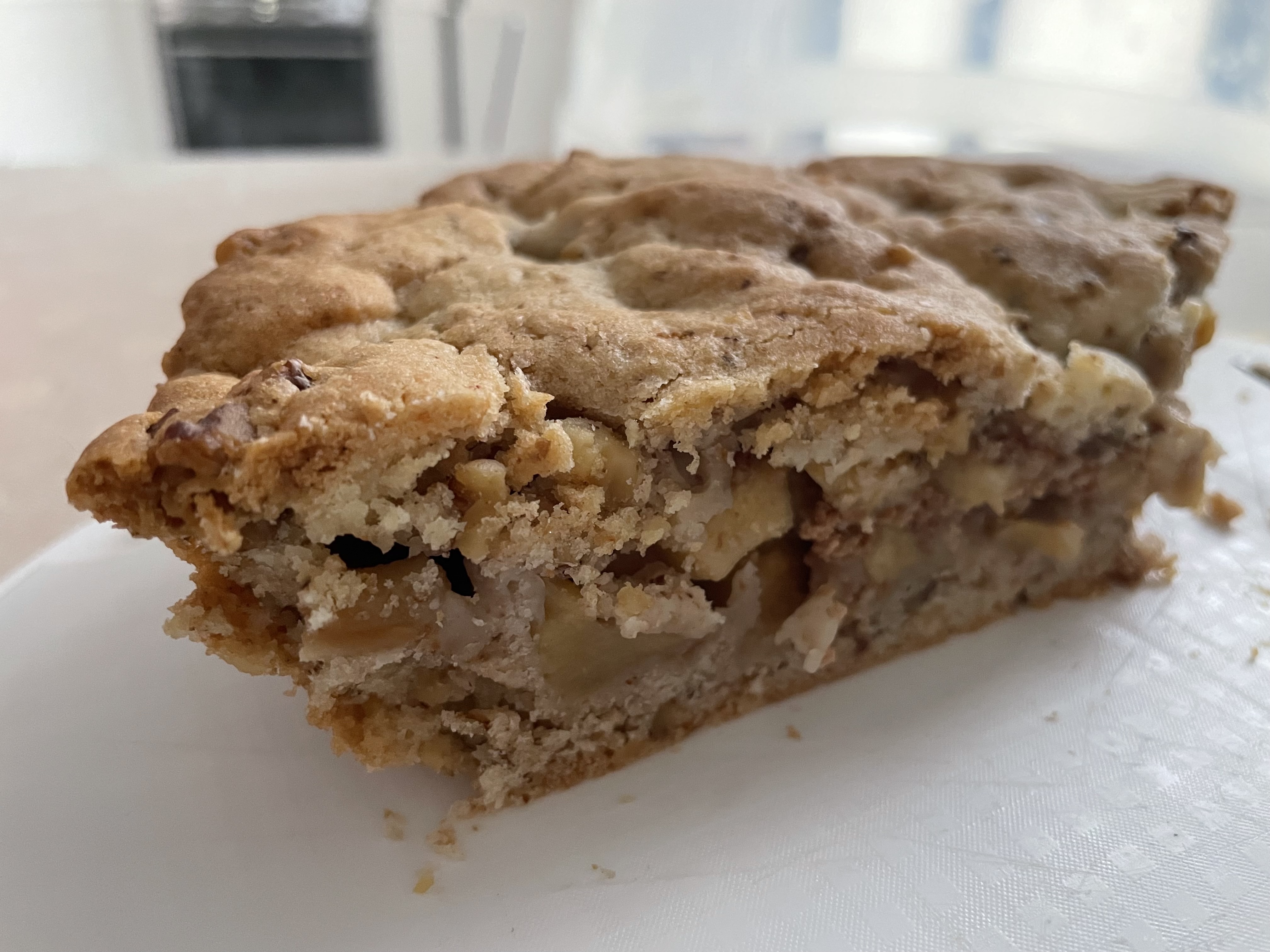 Crostata cuore di mele e amaretti