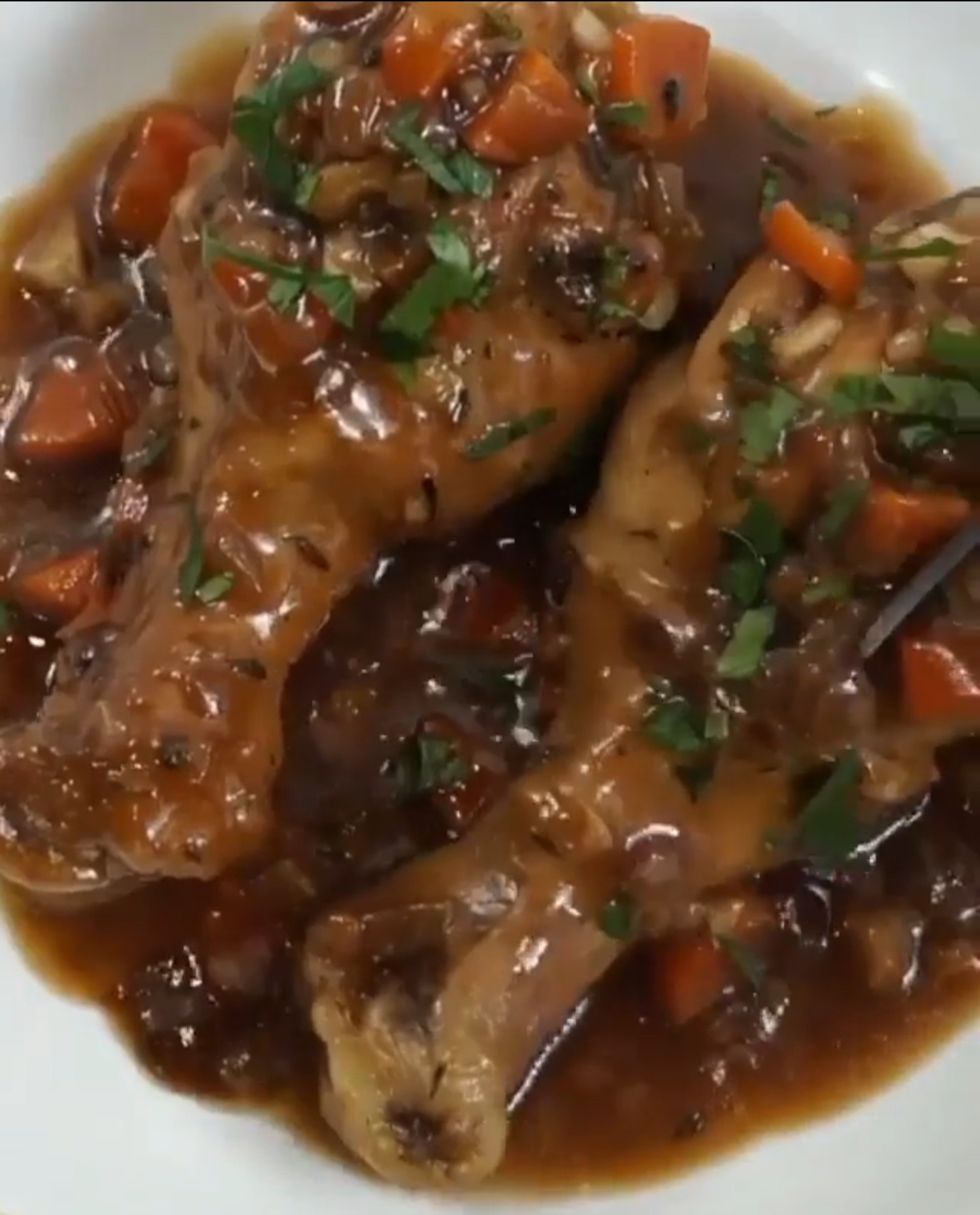 Pollo en salsa Inglesa con cerveza