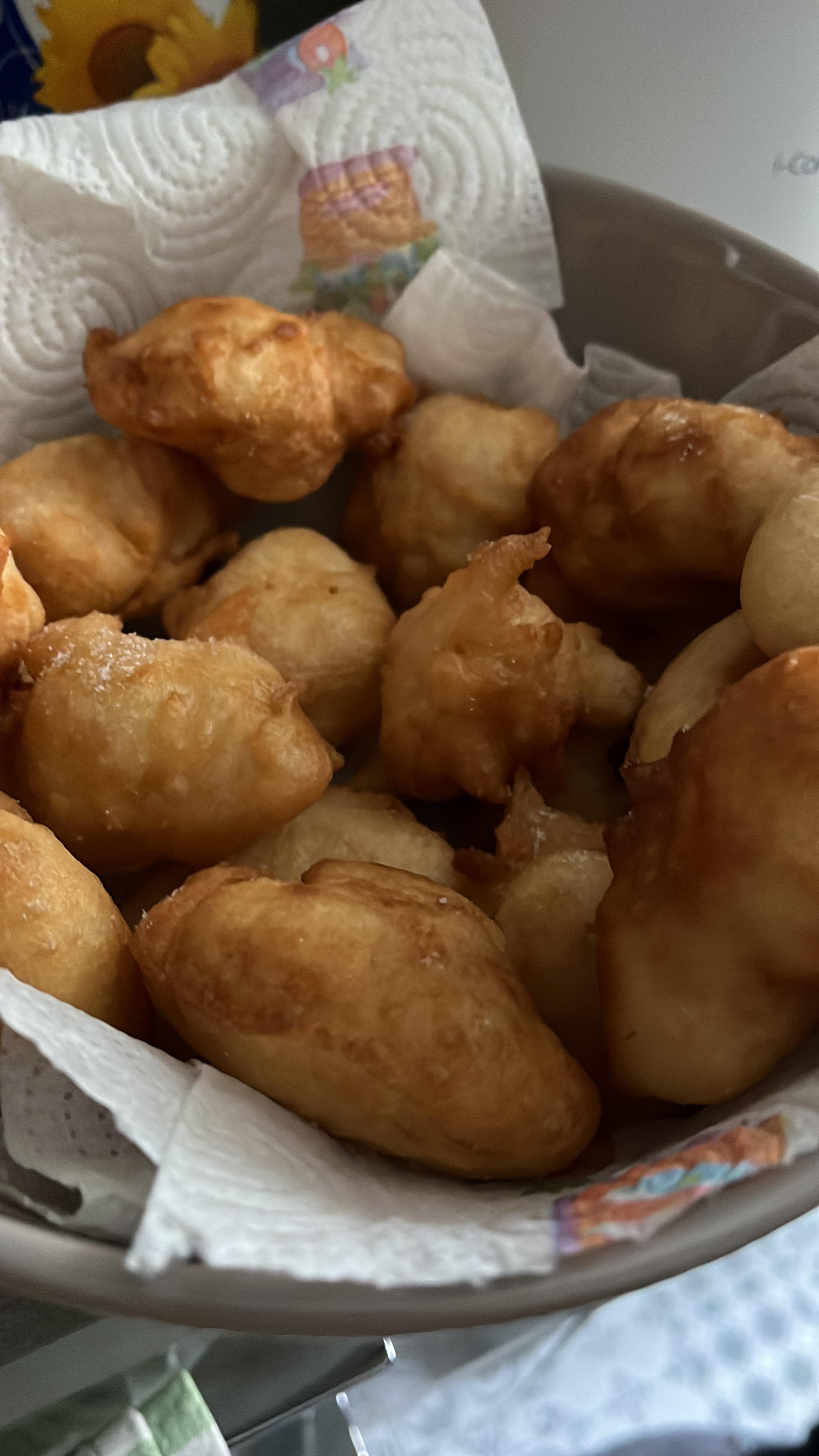 Pettole