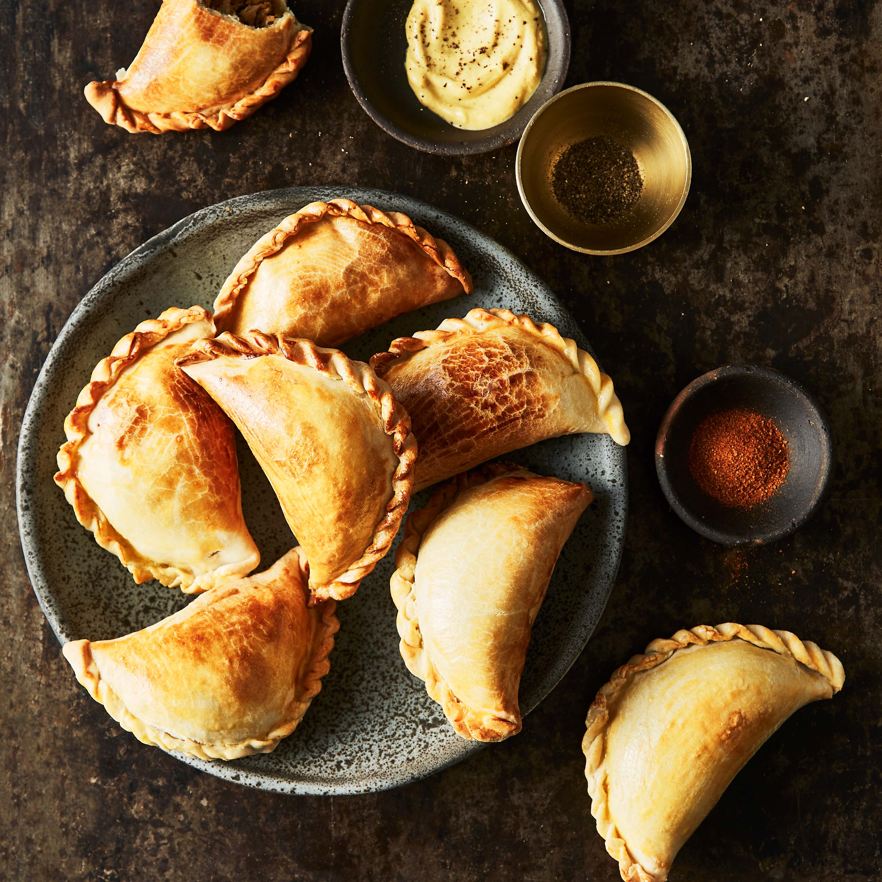 Würzige Thunfisch-Empanadas