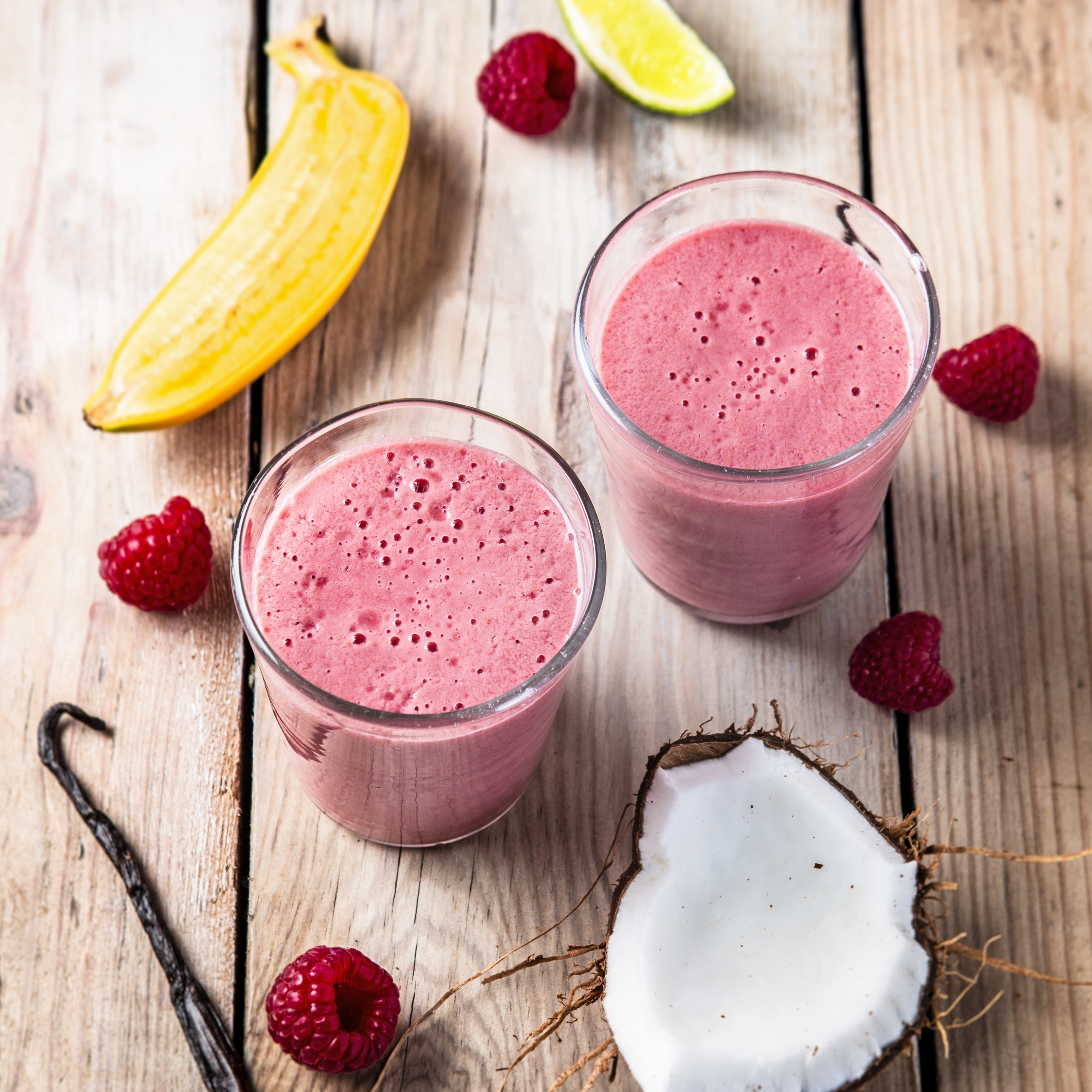 Himbeer-Smoothie mit Kokosnuss und Vanille