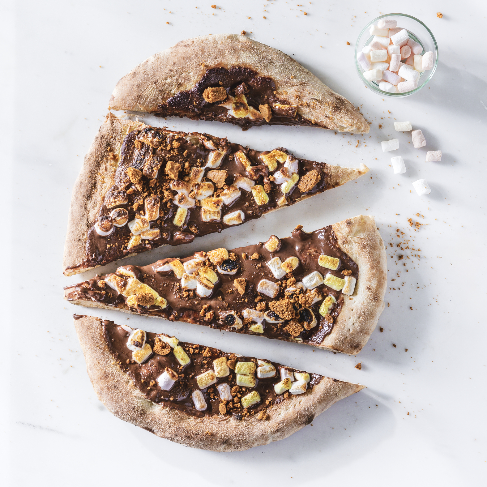 Gegrillte S'mores-Dessert-Pizza