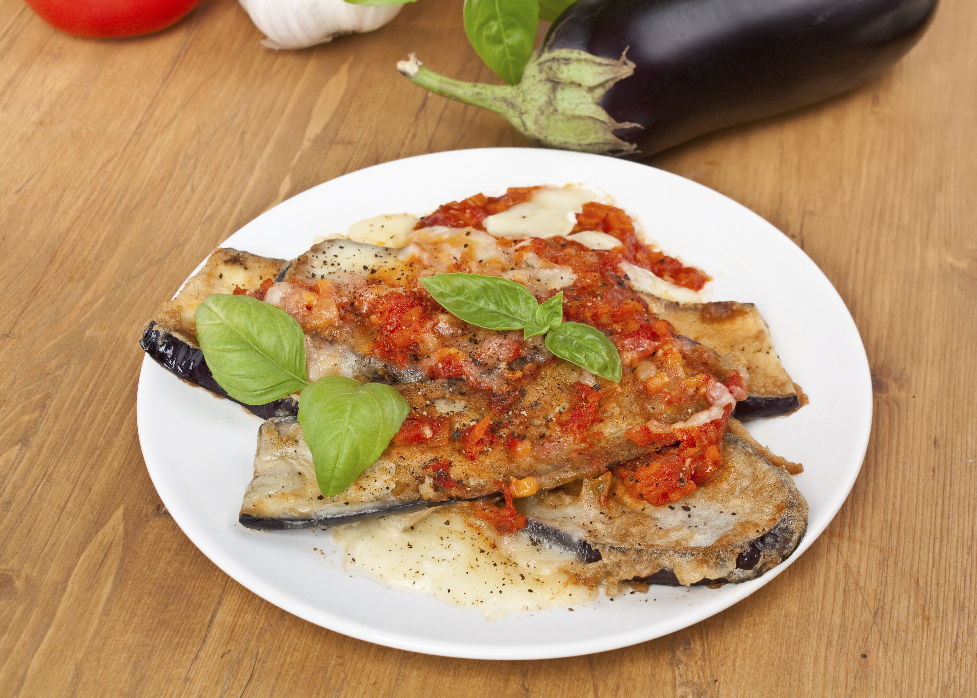 Aubergine mit Tomatensoße