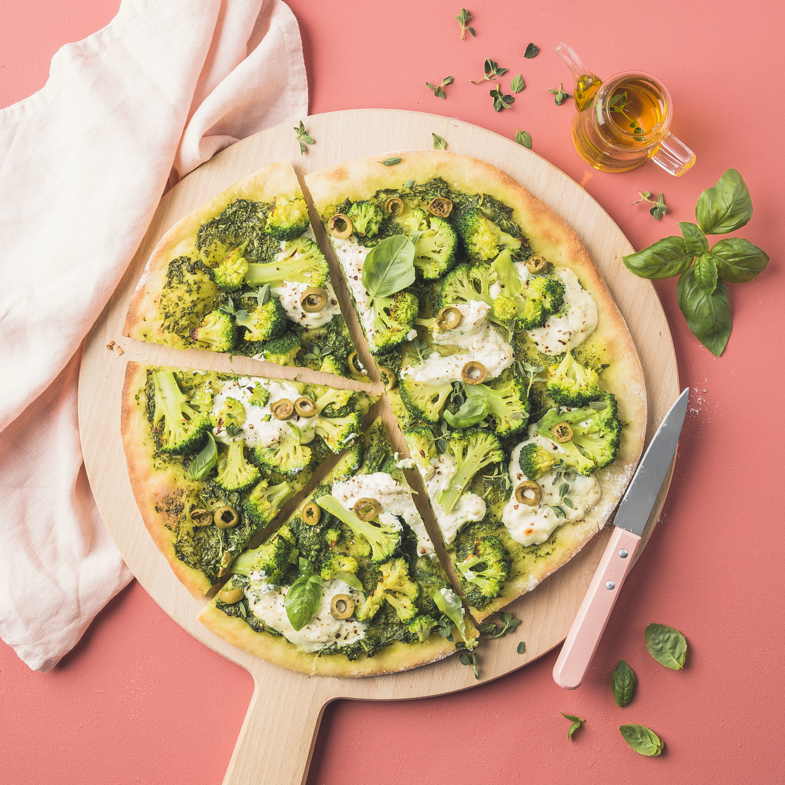 Pizza con ricotta e rucola