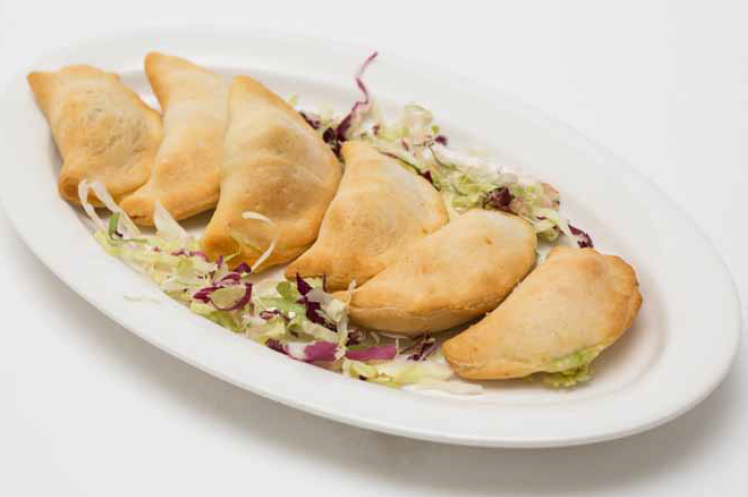 Mezzelune di piselli e formaggio