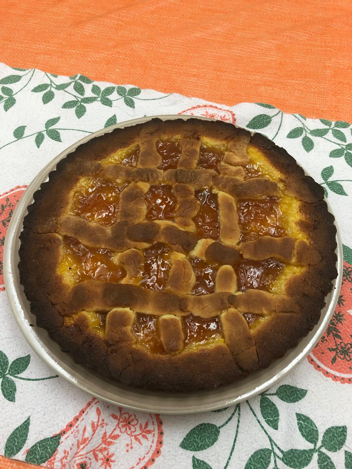 Crostata di confettura all'albicocca