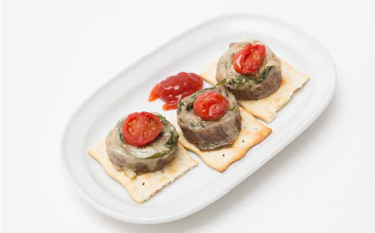Cracker con rotolini di carne
