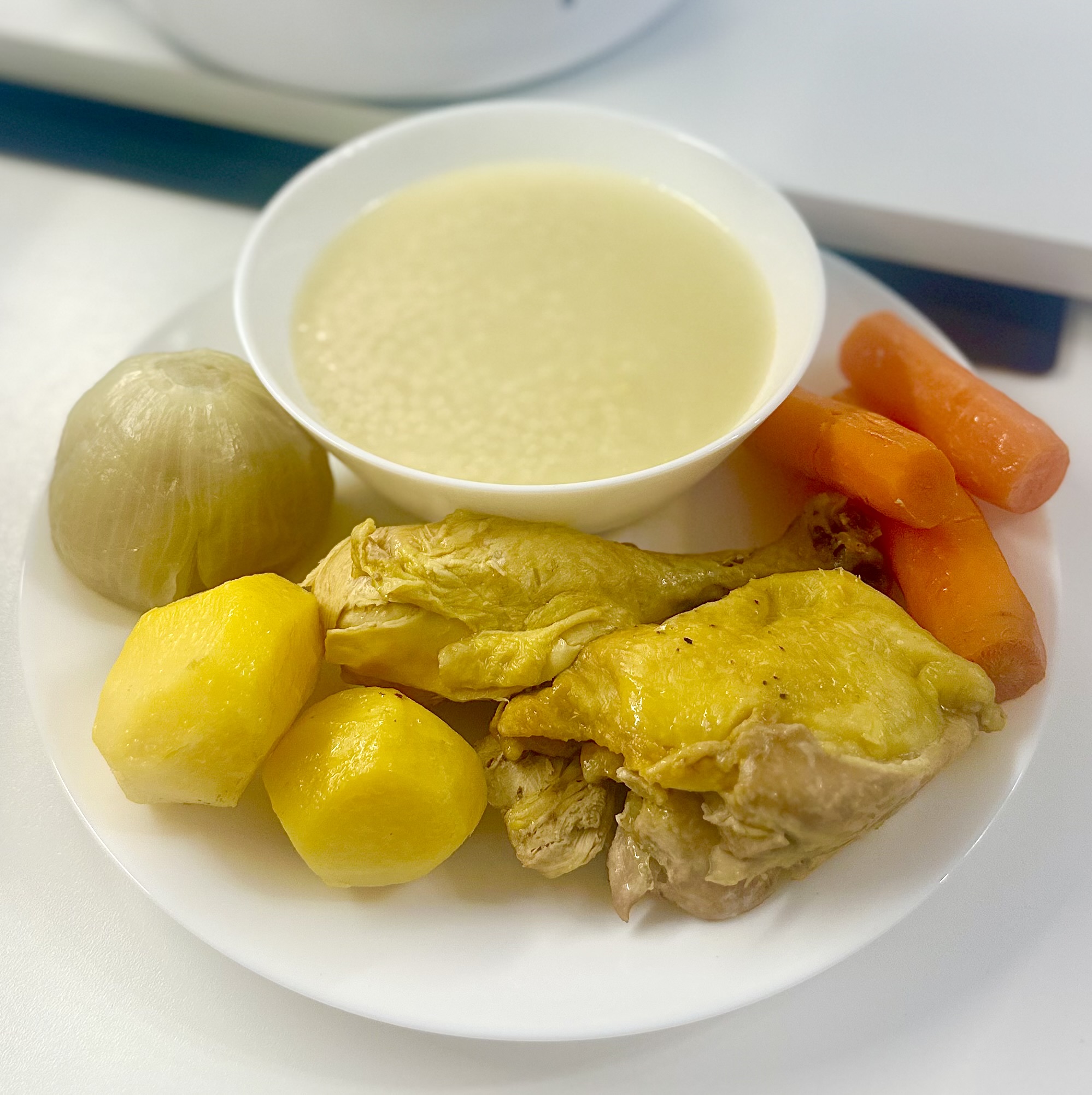 Brodo di pollo verdura