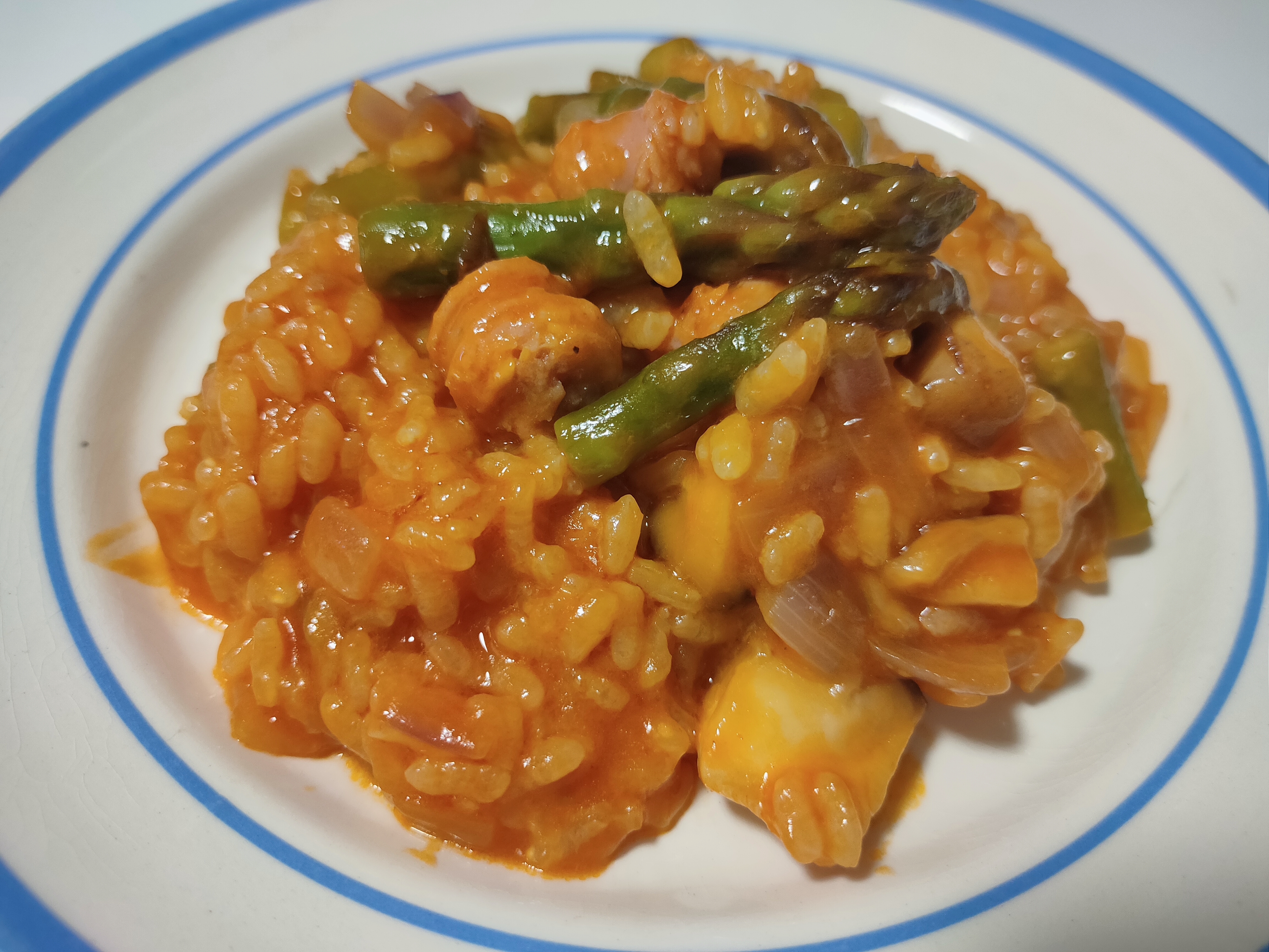 ARROZ CON SALCHICHAS Y TRIGUEROS
