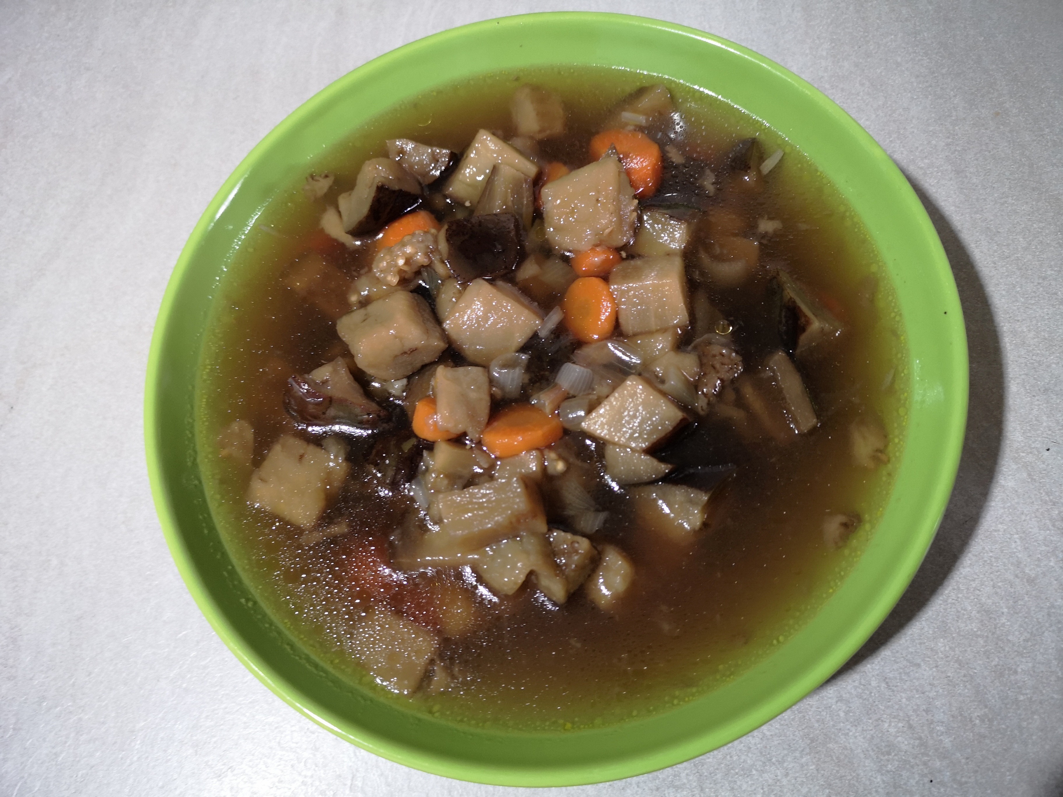 Brodo vegetale con Melanzane e carote