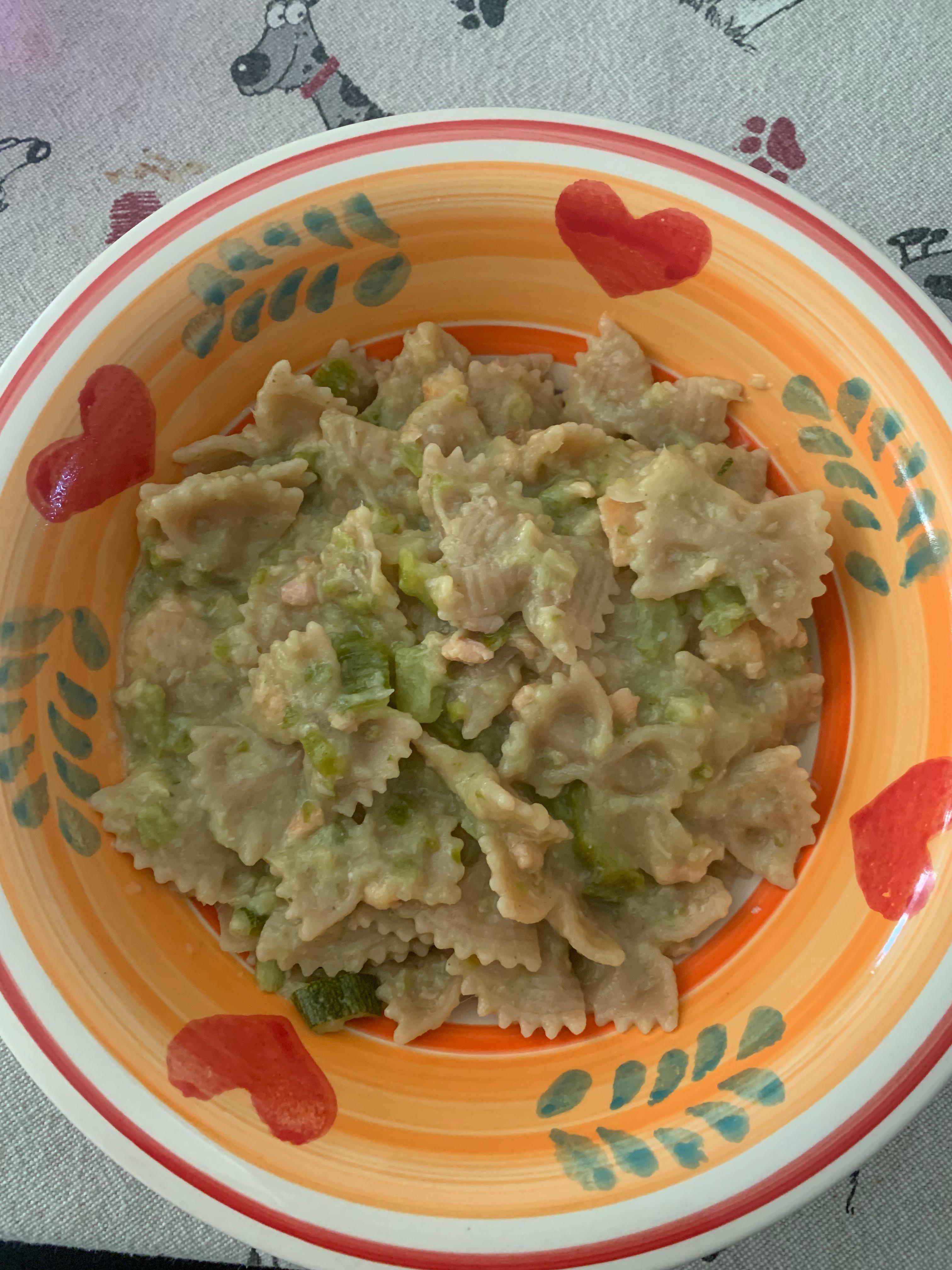 Farfalle risottate con zucchine e salmone affumicato
