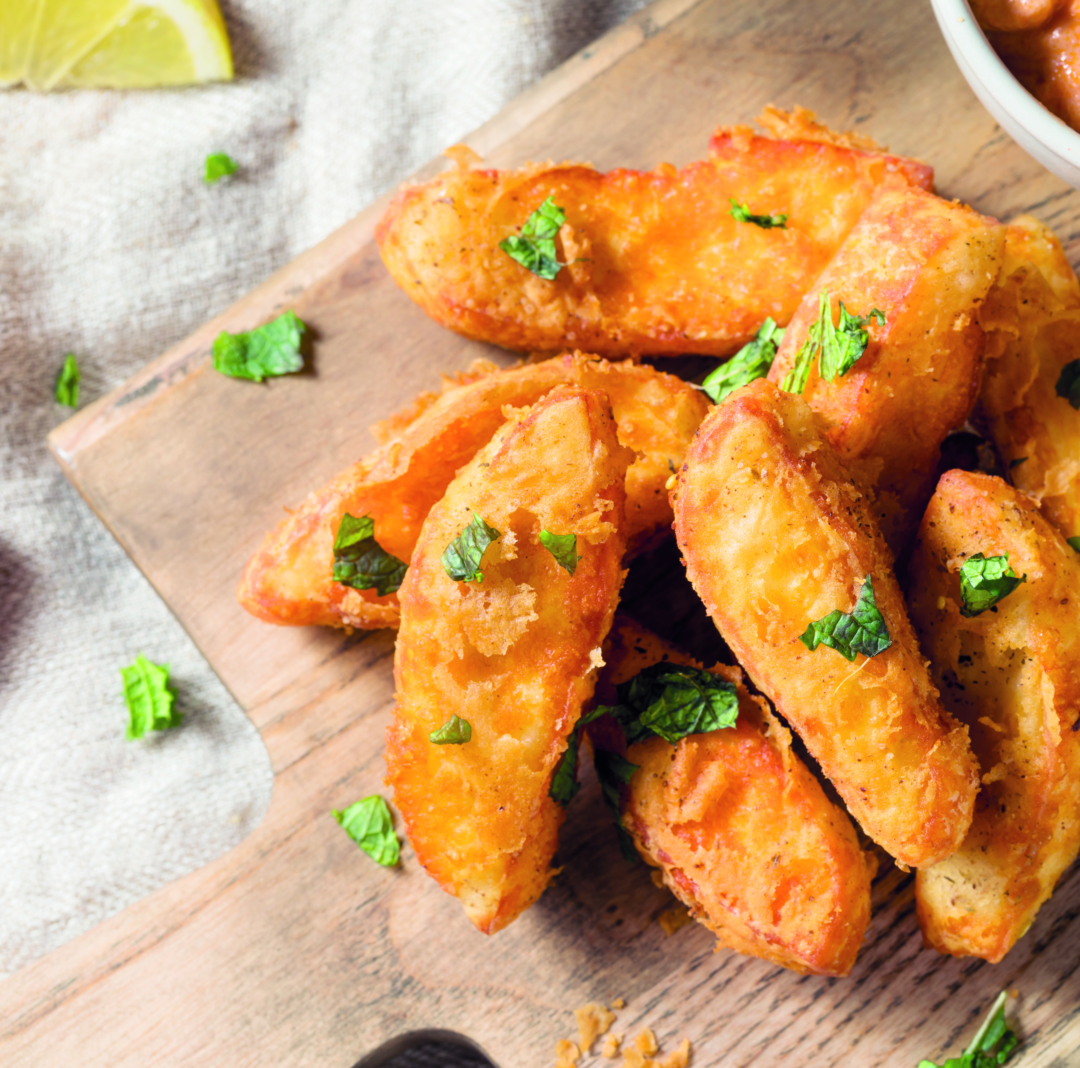 Patatas fritas de halloumi