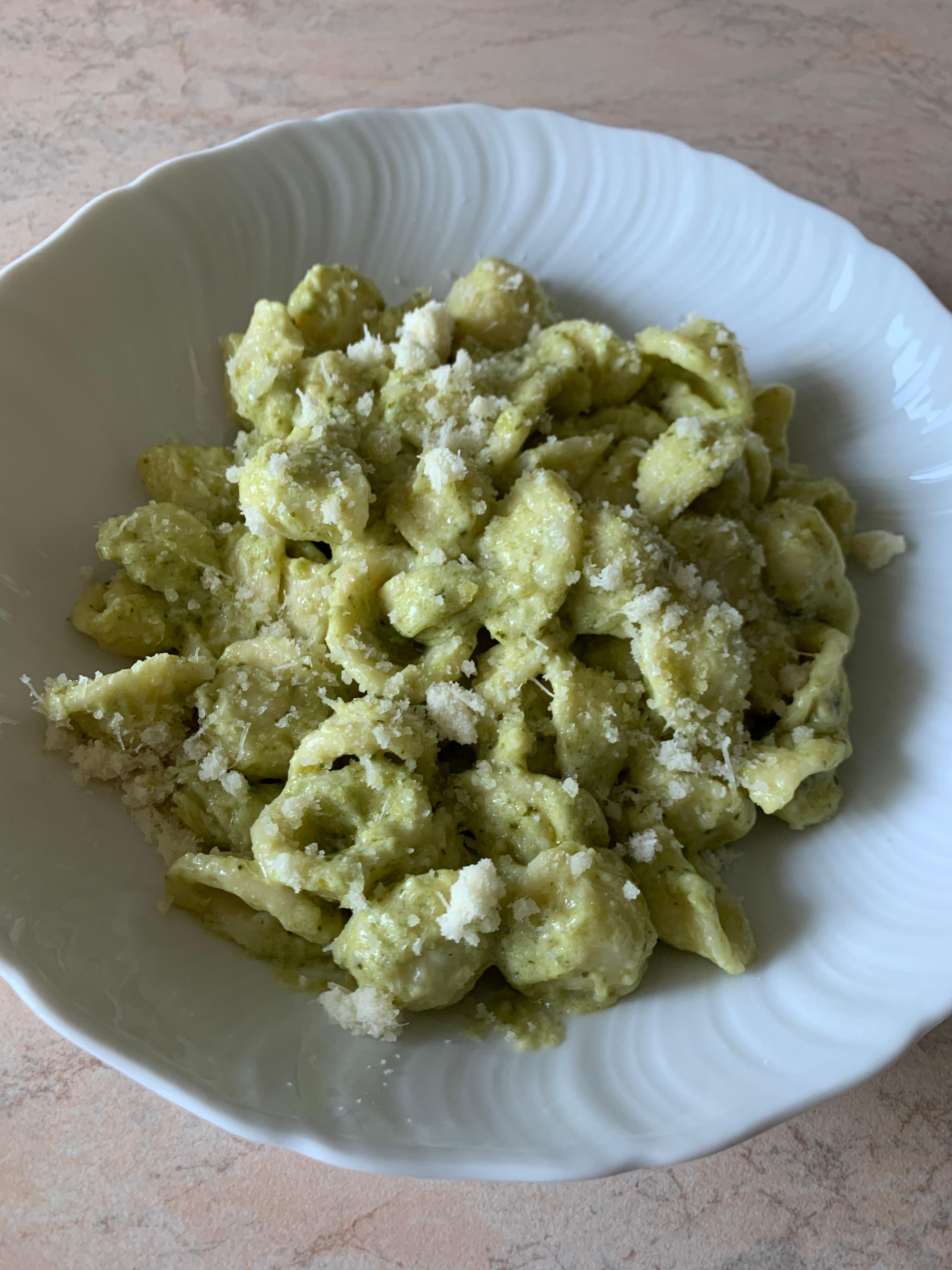 Orecchiette Pesto e Philadelphia