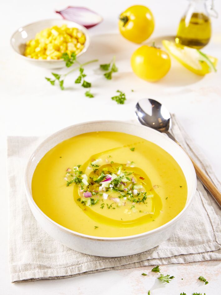 Zuppa di verdure estiva fredda