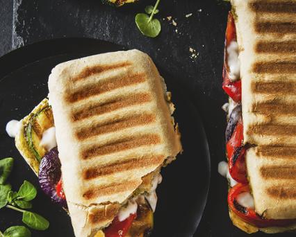 Italienisches Panini mit Grillgemüse