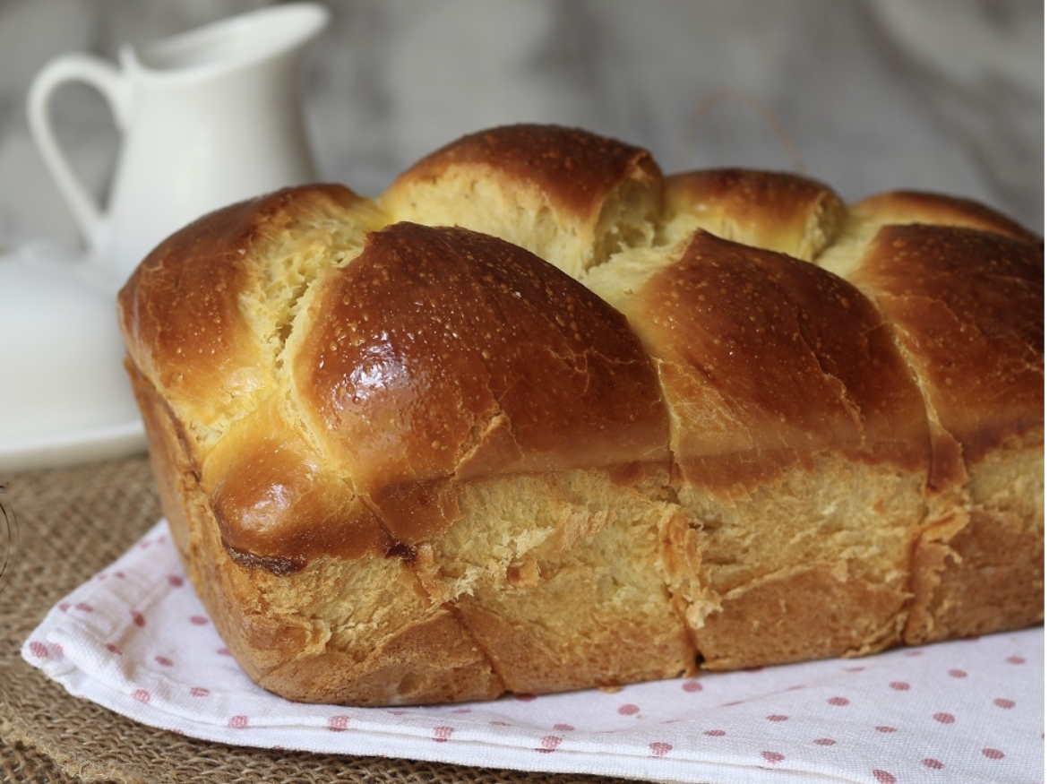 Treccia di pane (Pan brioche)