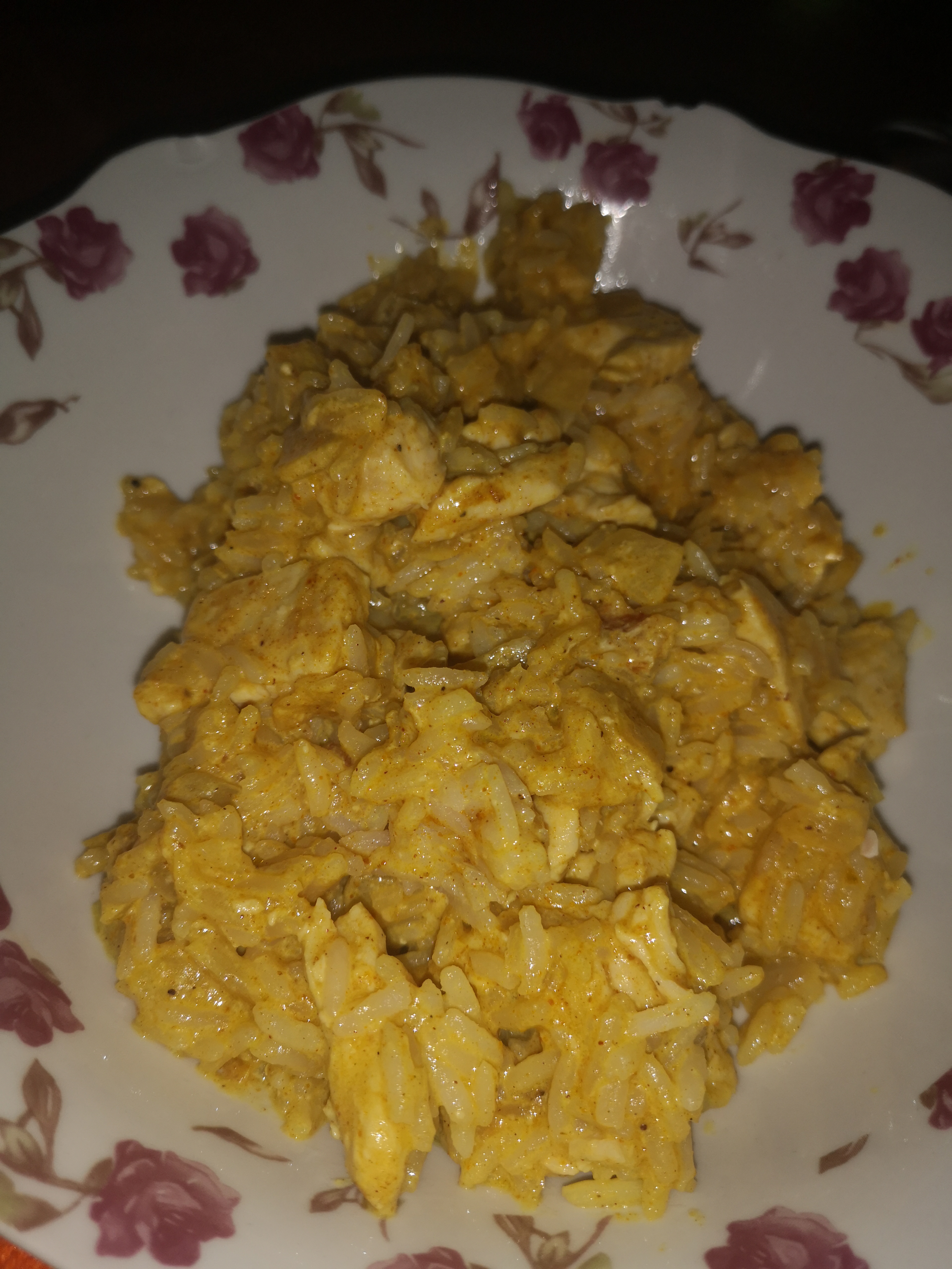 Pollo con arroz al curry