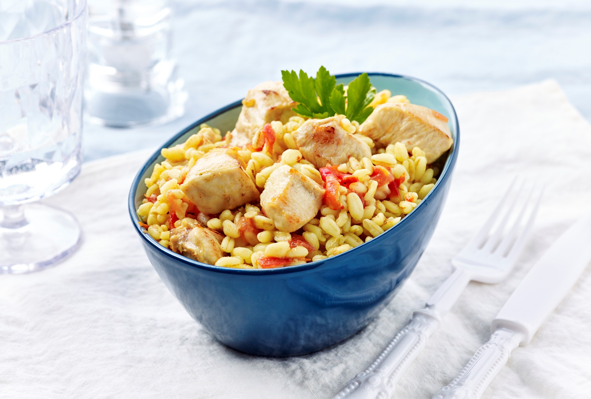 Gebratener Weizen mit Hähnchen