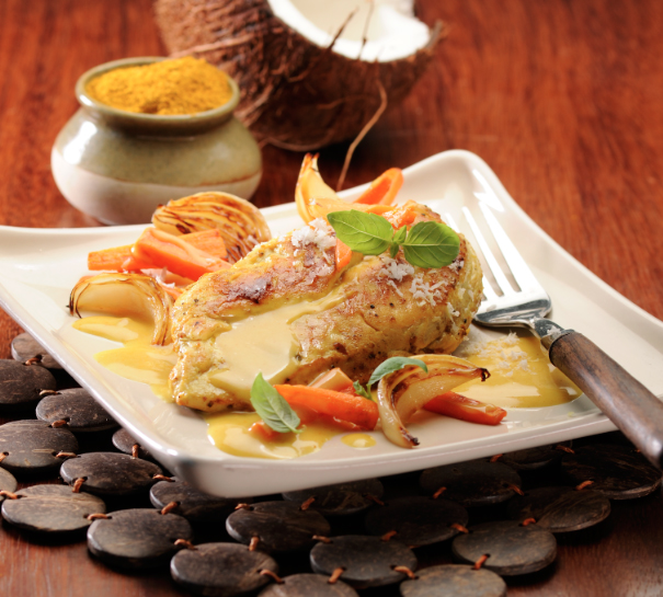 Filetti di pollo al cocco e curry