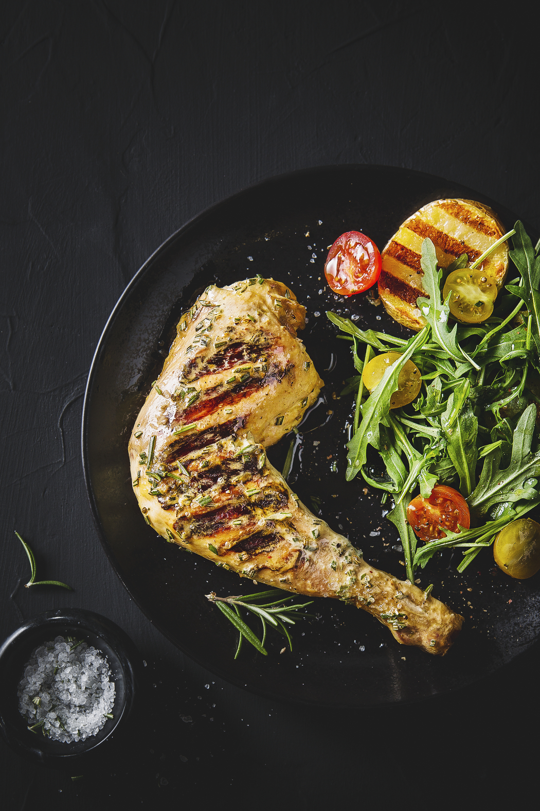 Cosce di pollo in marinatura di yogurt e rosmarino