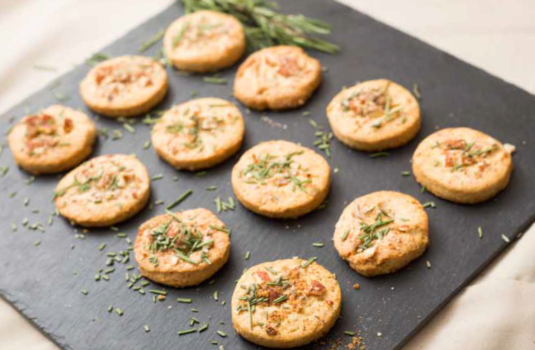 Biscotti salati al rosmarino
