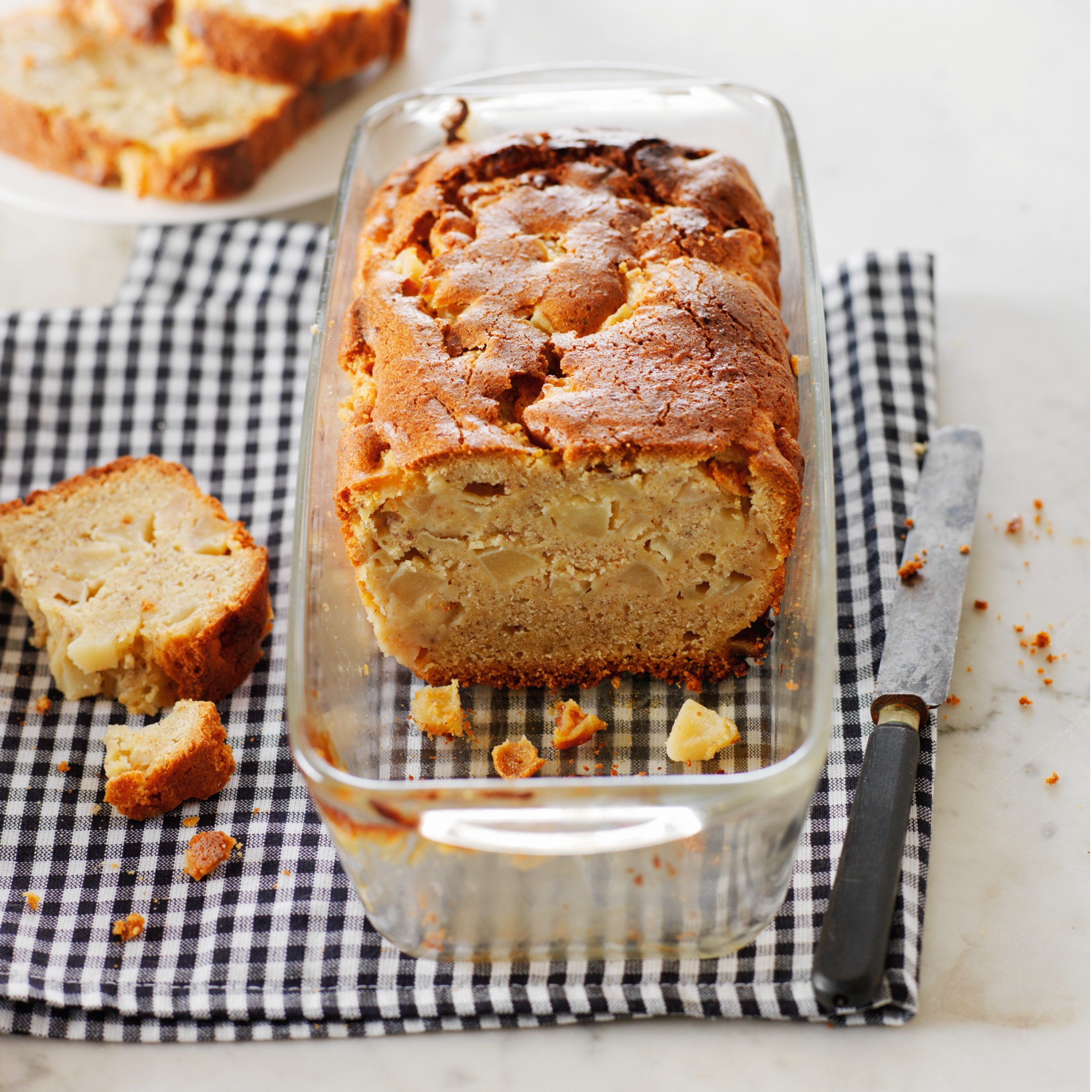 Torta di pere e nocciole