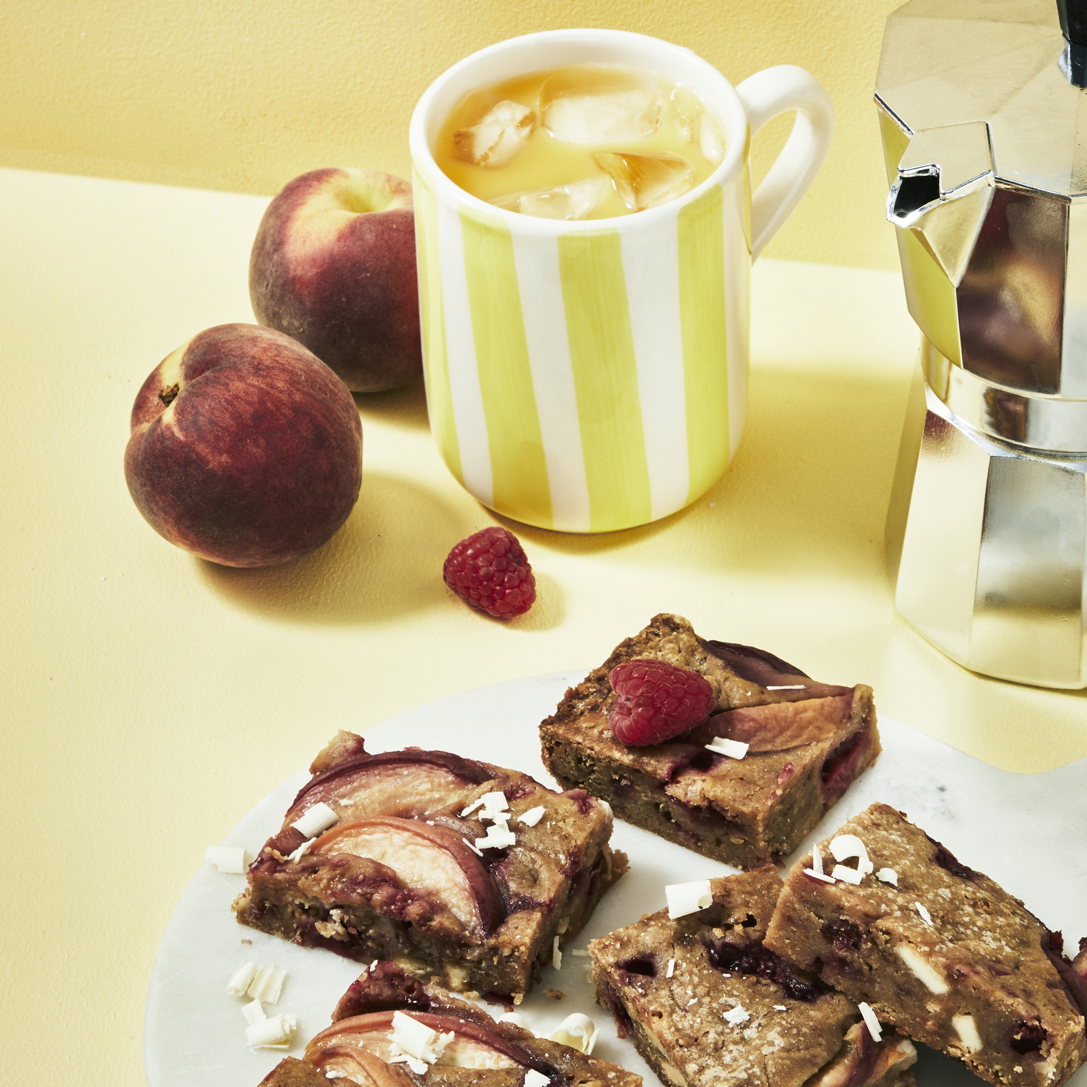Himbeer-Pfirsich-Blondies