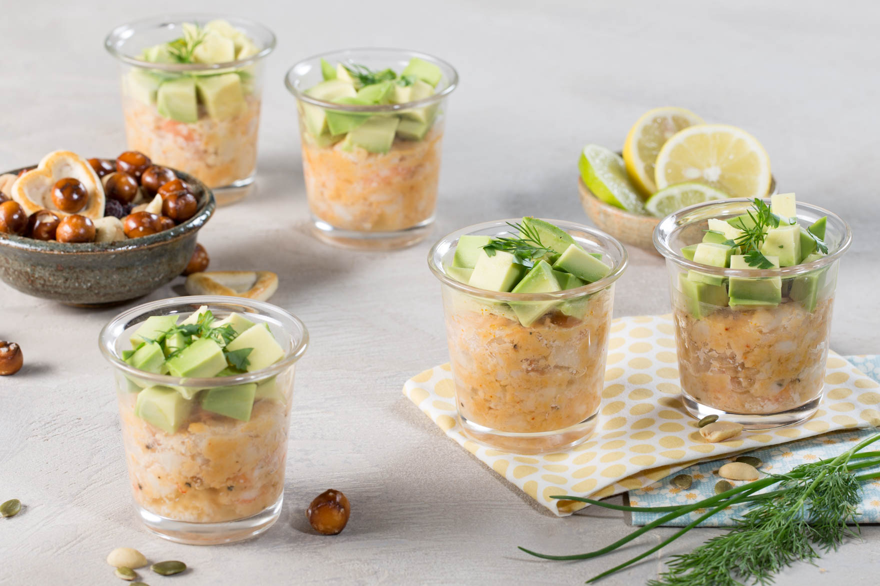 Verrine di gamberi e avocado