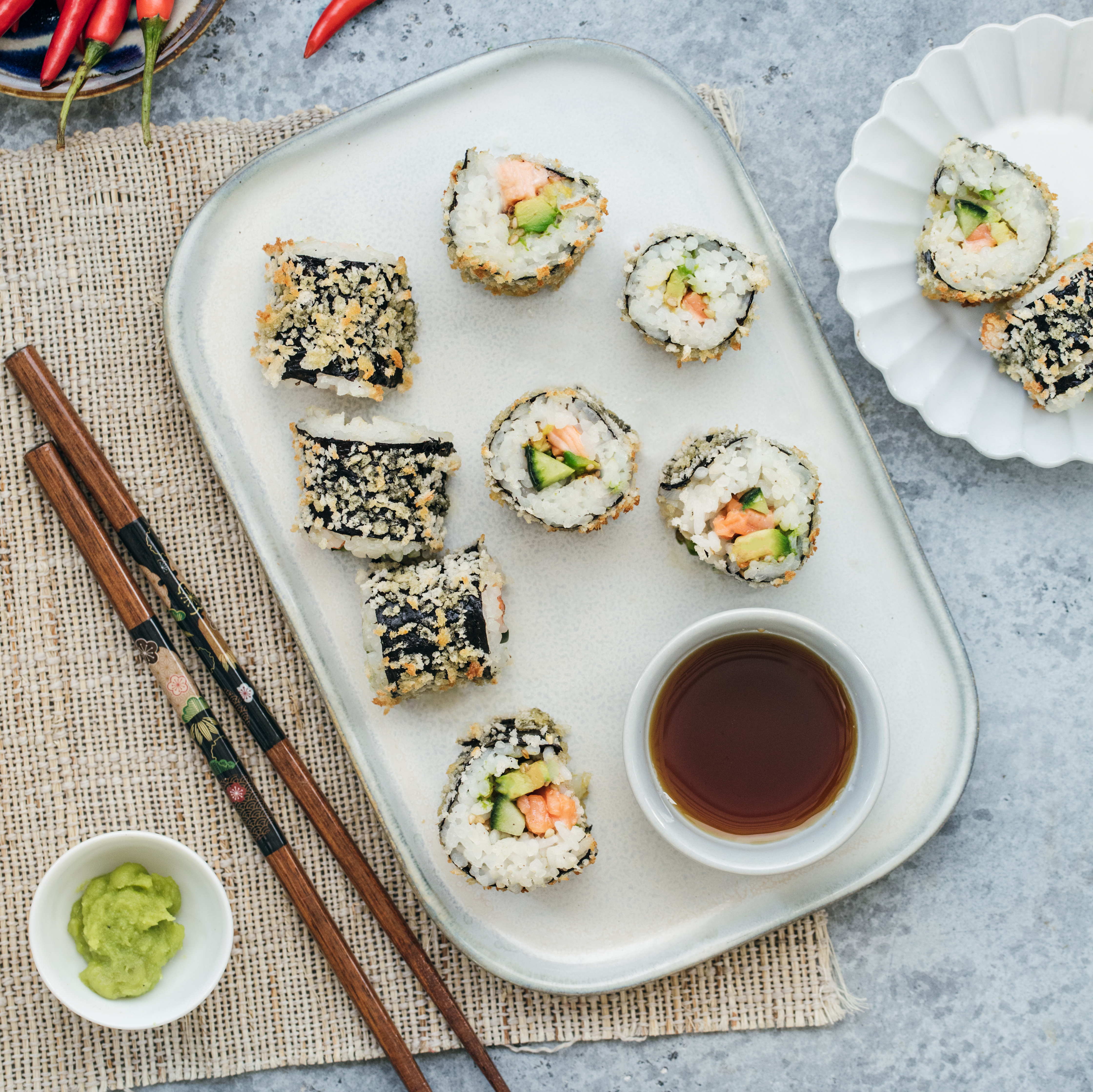 Vegetarische gefrituurde maki