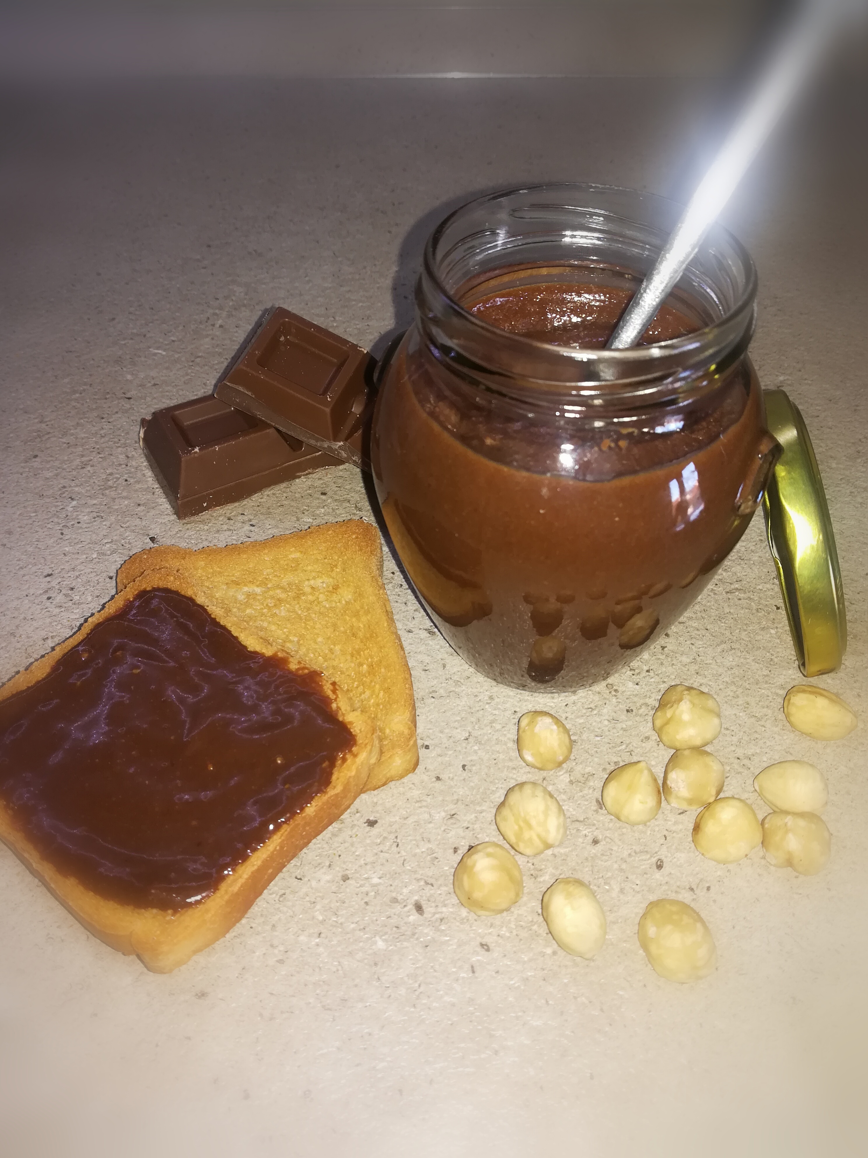 Crema spalmabile alla nocciola