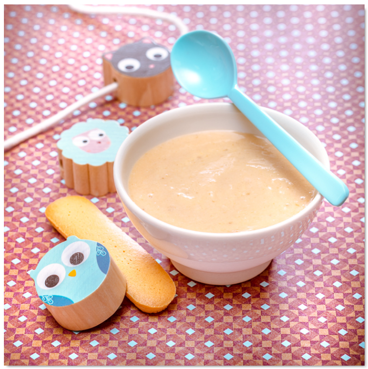 Crema de sémola y frutas para bebé