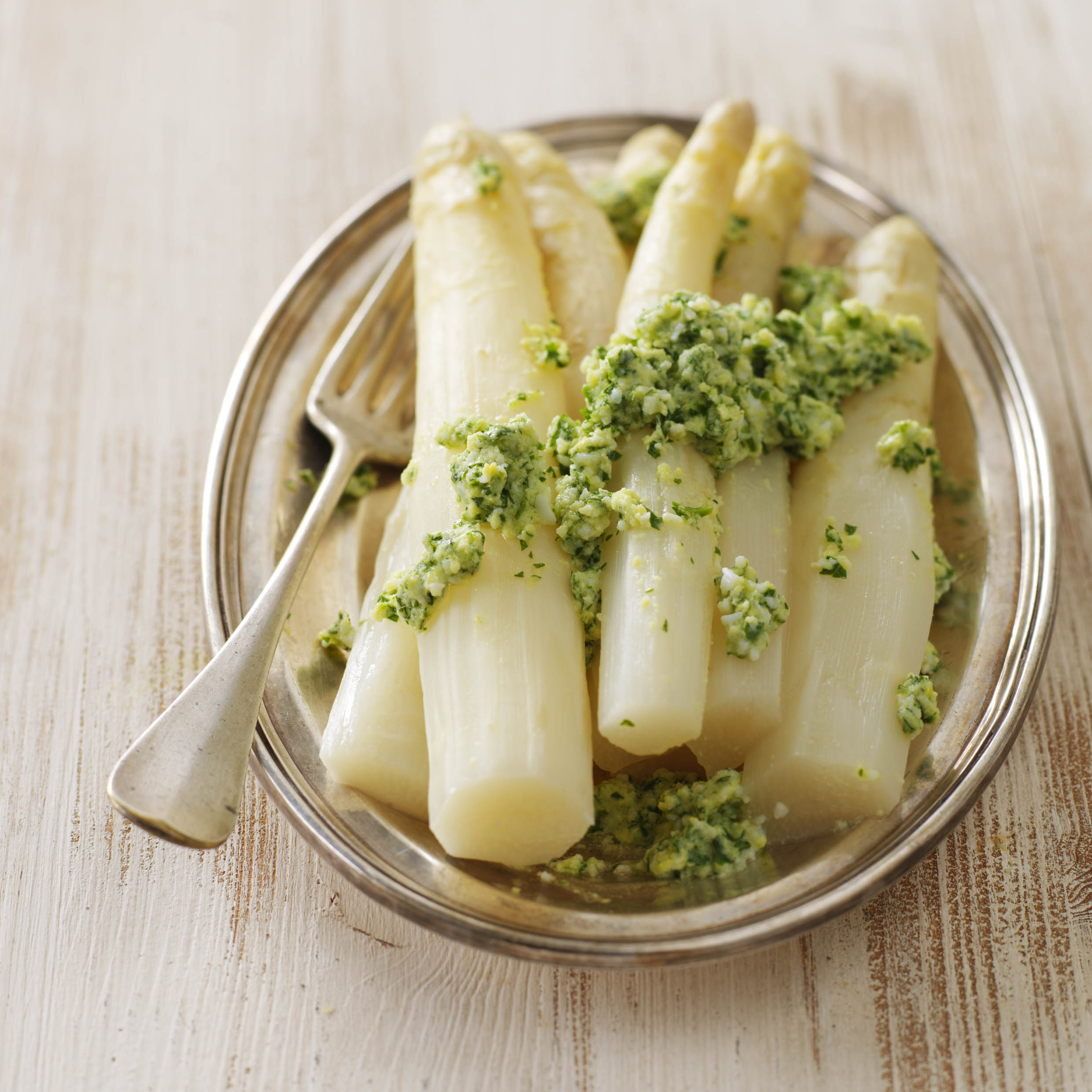 Asparagi alla fiamminga