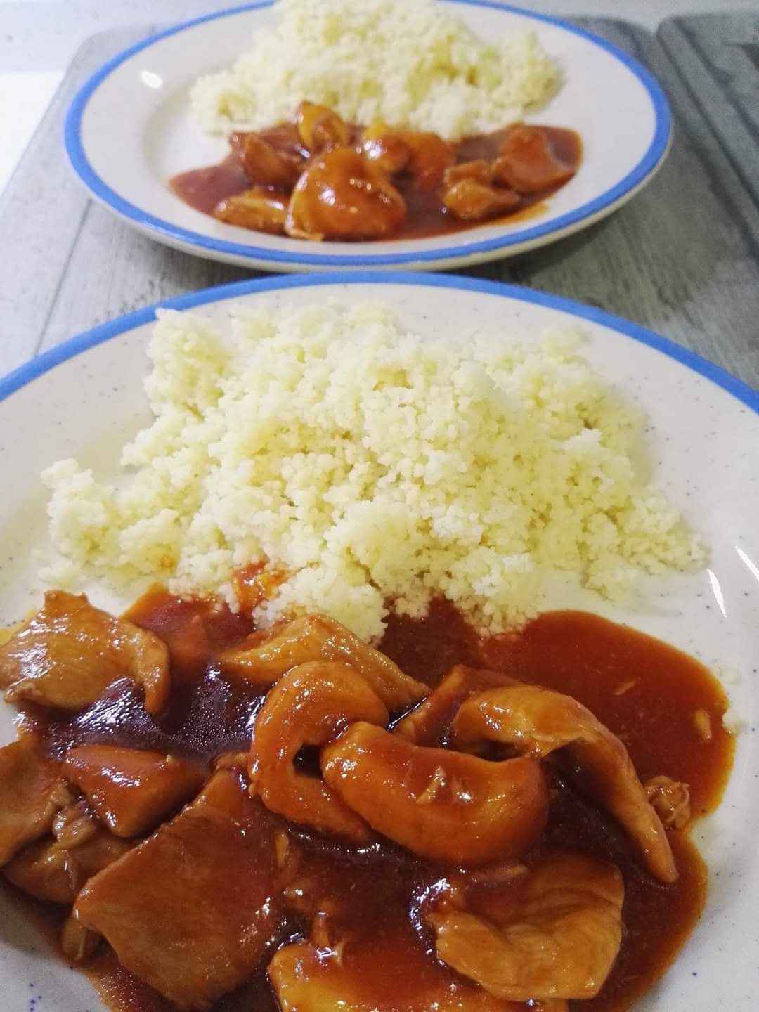 POLLO CON ALMENDRAS