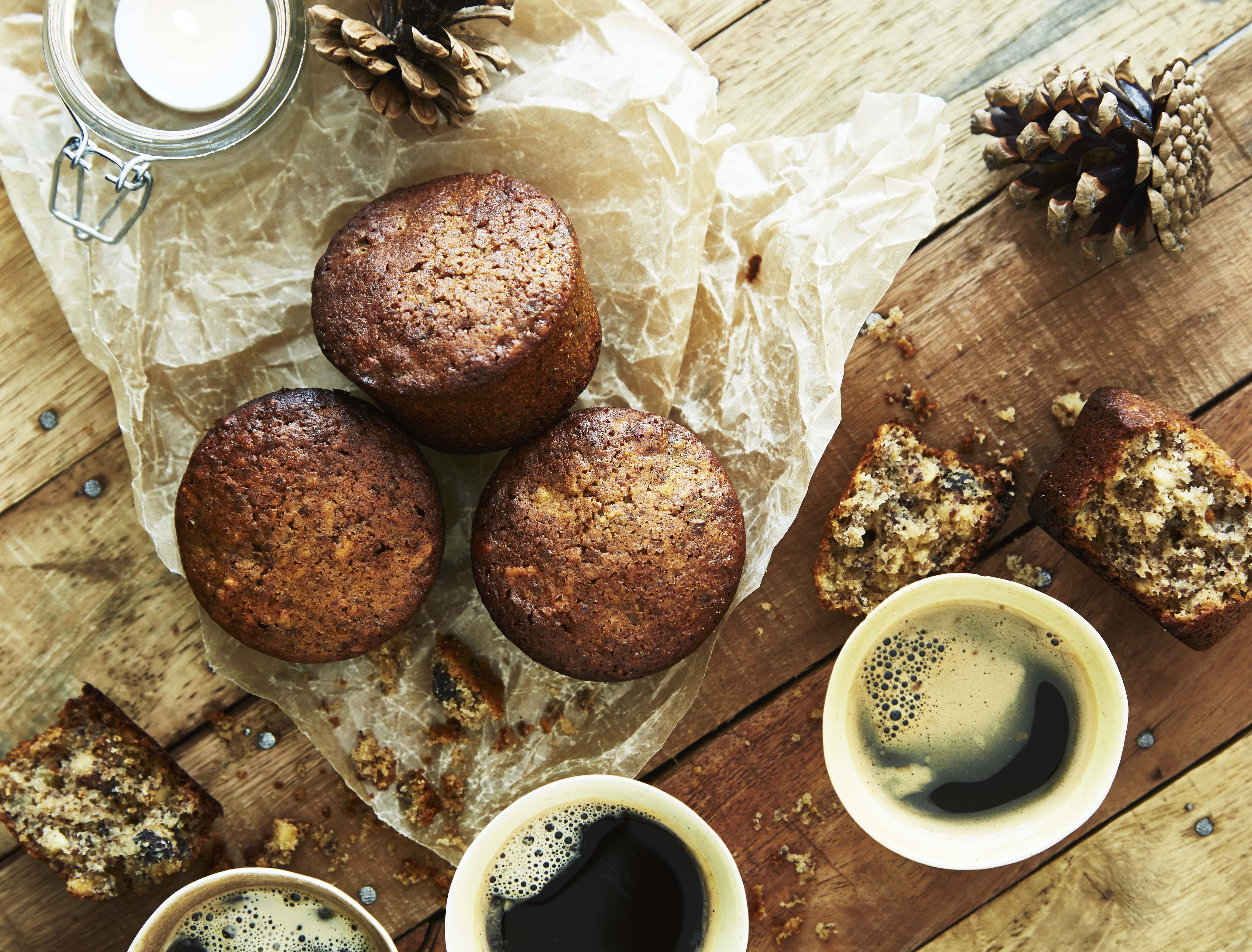 Glutenvrije mini-cakejes met honing en hazelnoot