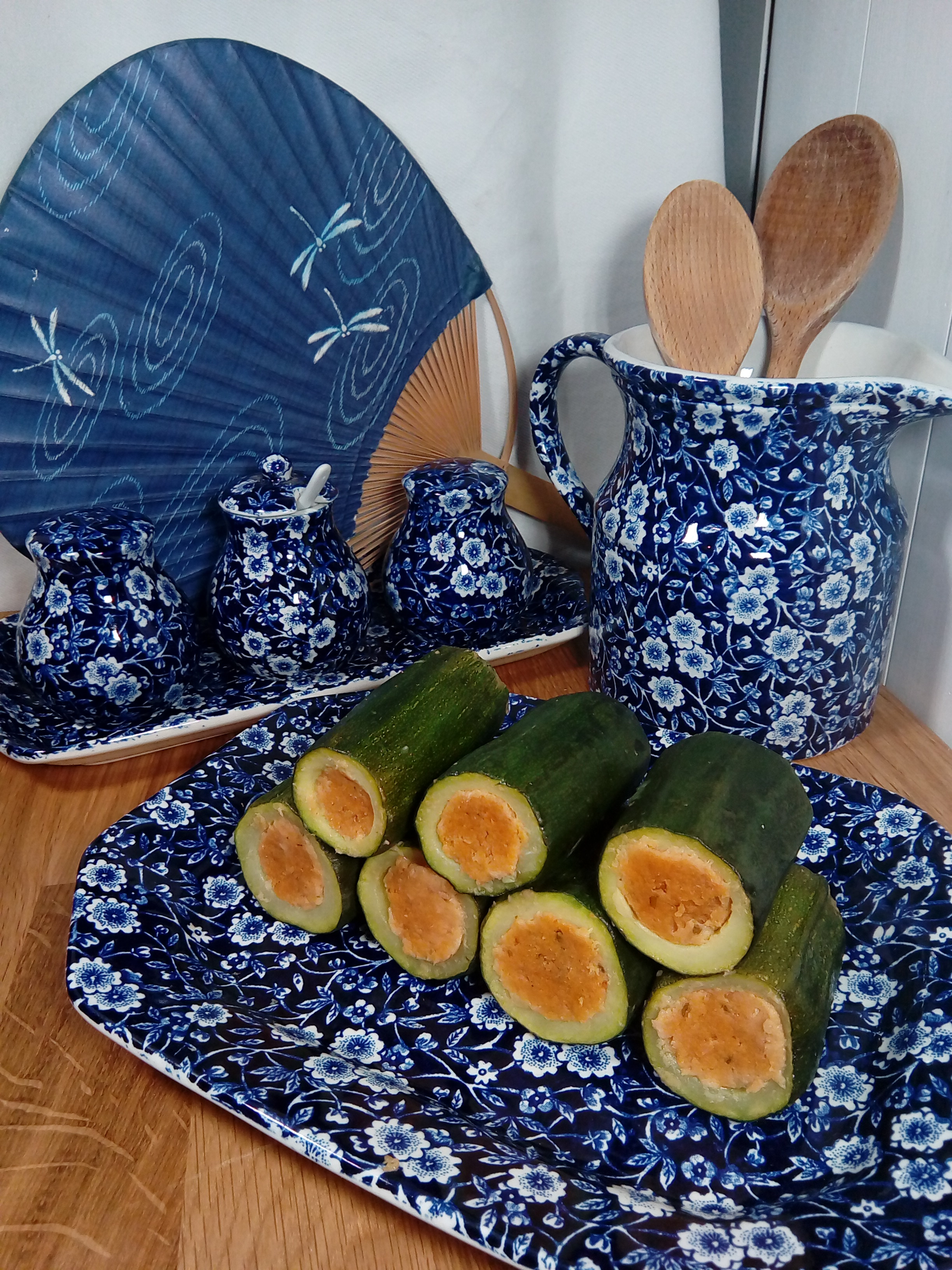Zucchine ripiene di tonno al vapore