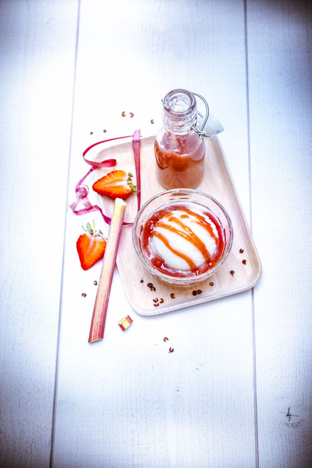 Coulis aus Erdbeeren, Rhabarber und Szechuanpfeffer