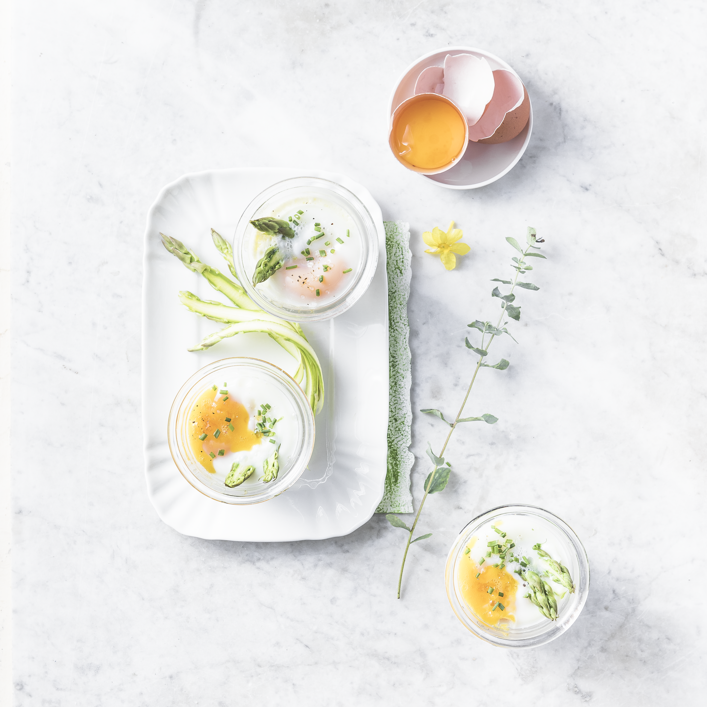 Franse eitjes met groene asperges